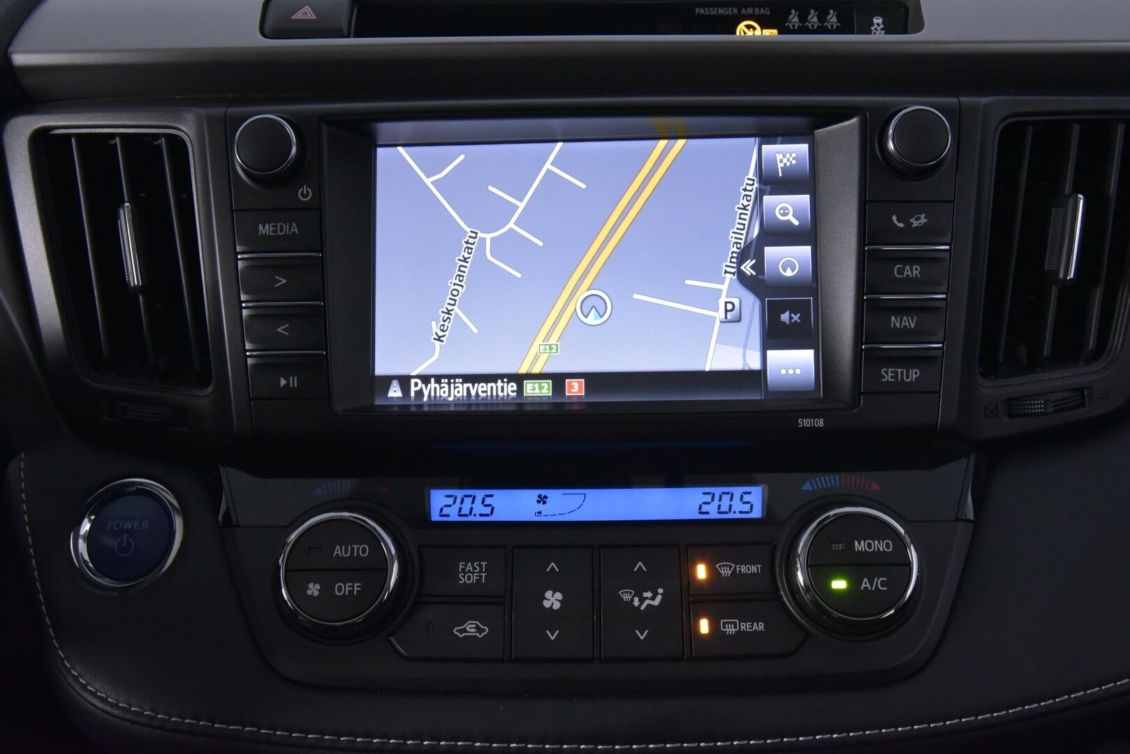 Toyota RAV4 2017 2,5 Hybrid FWD Hybrid Edition - | ACC | P-Kamera | Lämm.Tuulilasi | Sähköluukku | Navi | Keyless | Kahdet renkaat alumiinivanteilla | - KORKO VAIN 3,99 %