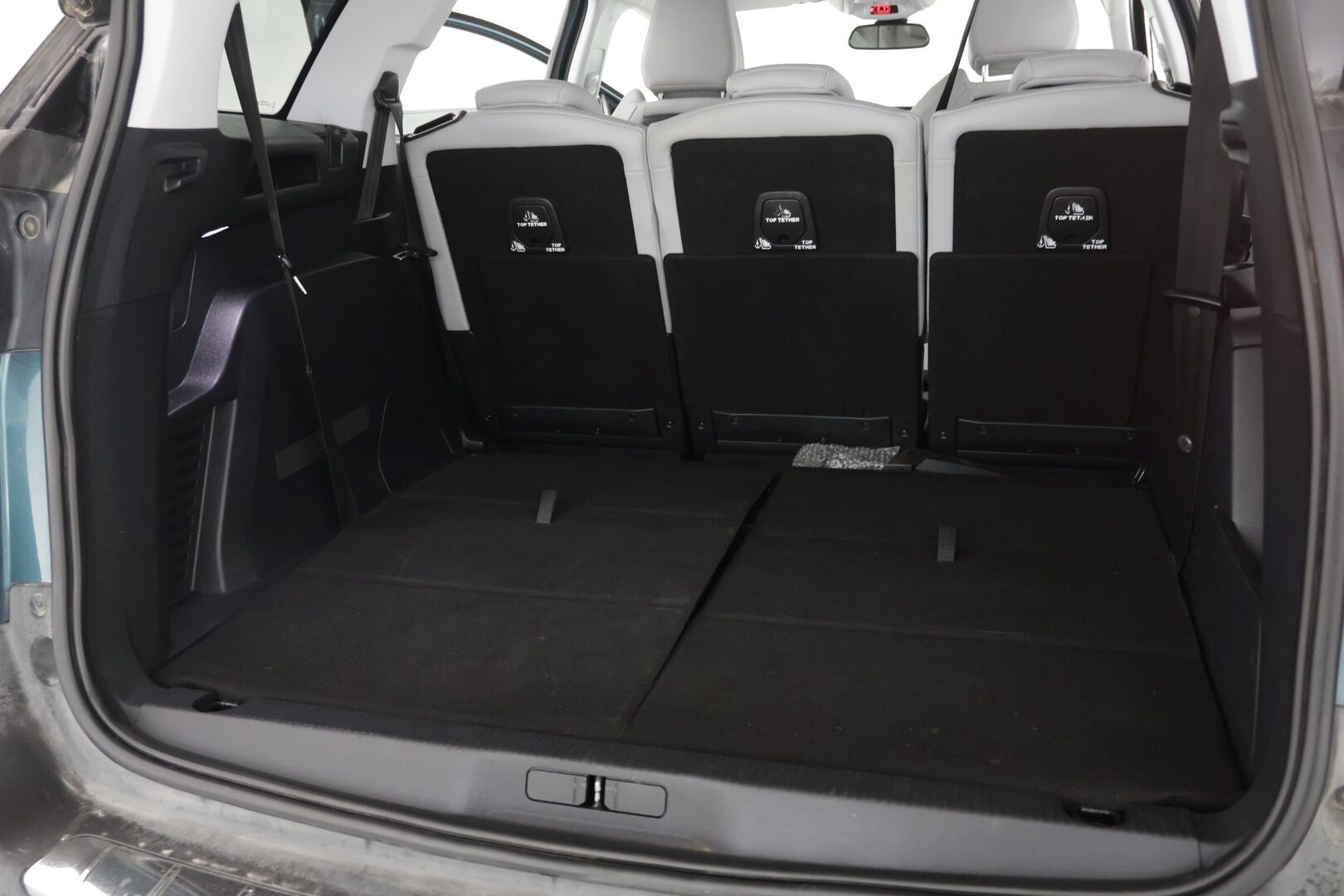 Peugeot 5008 2018 Allure PureTech 130 7-hlö - | Lohko | 180-kamera | Koukku | Vaalea osanahka | Navi |