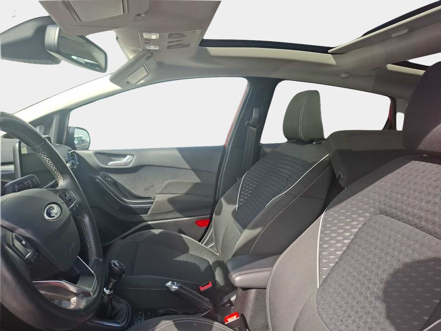 Ford Fiesta 2017 1,0 EcoBoost 100hv M6 Titanium 5-ovinen - Panorama | P. Kamera | Lohko + Sisäp. | 2x Hyvät Renkaat | Jakohihna 07/2026 | Näyttävä! 