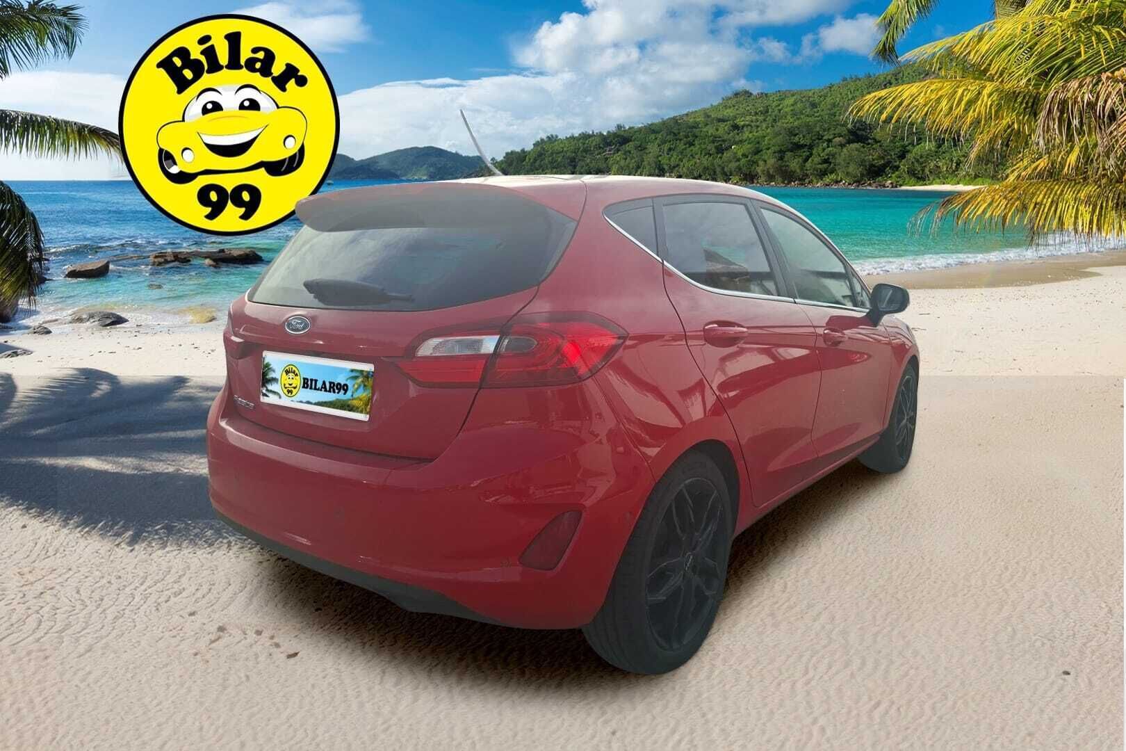 Ford Fiesta 2017 1,0 EcoBoost 100hv M6 Titanium 5-ovinen - Panorama | P. Kamera | Lohko + Sisäp. | 2x Hyvät Renkaat | Jakohihna 07/2026 | Näyttävä! 