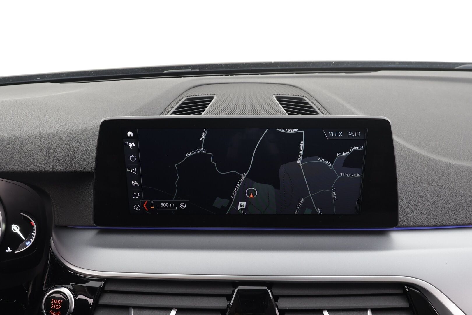 BMW 520 2018 G31 Touring 520d A xDrive Business Comfort * Koukku / HiFi / ACC / LED / P.Kamera / Sporttinahat / Navi / Keyless* - Suomi-auto / Kahdet renkaat / Merkkihuollettu! - HULLUT JOULUT KORKOTARJOUS 2,49% 