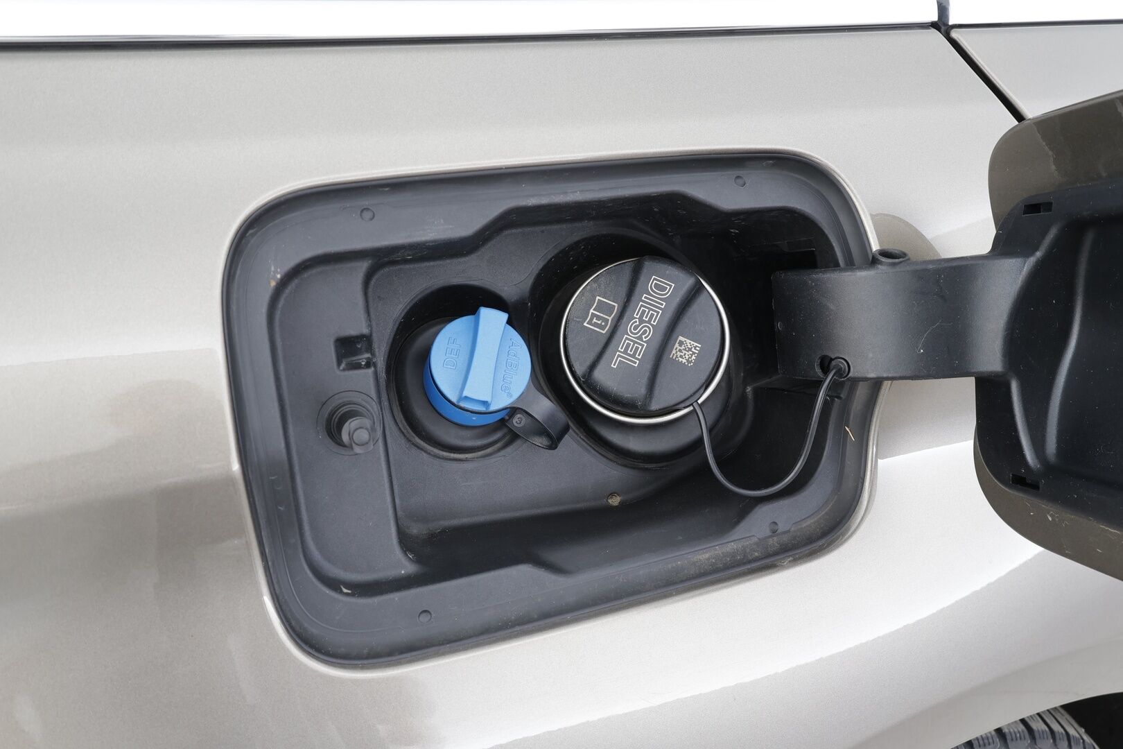 BMW 520 2018 G31 Touring 520d A xDrive Business Comfort * Koukku / HiFi / ACC / LED / P.Kamera / Sporttinahat / Navi / Keyless* - Suomi-auto / Kahdet renkaat / Merkkihuollettu! - HULLUT JOULUT KORKOTARJOUS 2,49% 