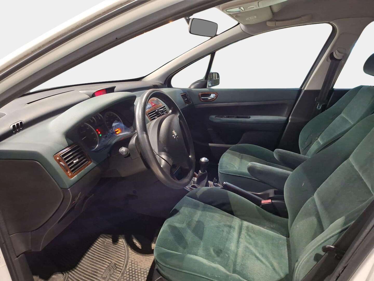 Peugeot 307 2004 5D 307 WAGON 1.6I - YritysOutlet - Myydään vain yrityksille - – Tämä auto myydään YritysOutlet -valikoimasta vain yritykselle