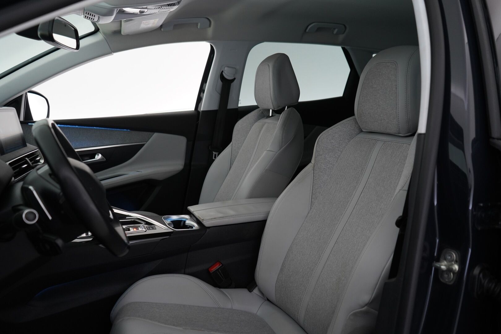 Peugeot 3008 2017 Allure BlueHDi 120 Automaatti - Webasto | Kamera | Vakkari | Tutkat | 2x renkaat | Juuri huollettu | Seuraava katsastus 04/2027