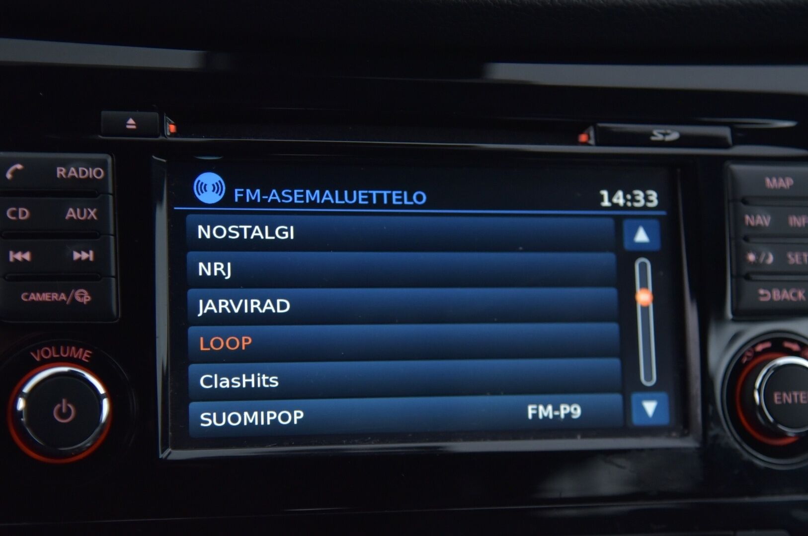 Nissan Qashqai 2018 DIG-T 115 Tekna+ 2WD Xtronic Bose * Nahkat / 360-Kamera / Vetokoukku / Lasikatto / Kaistavahti * - * Vähän ajettu / Hyvin pidetty *