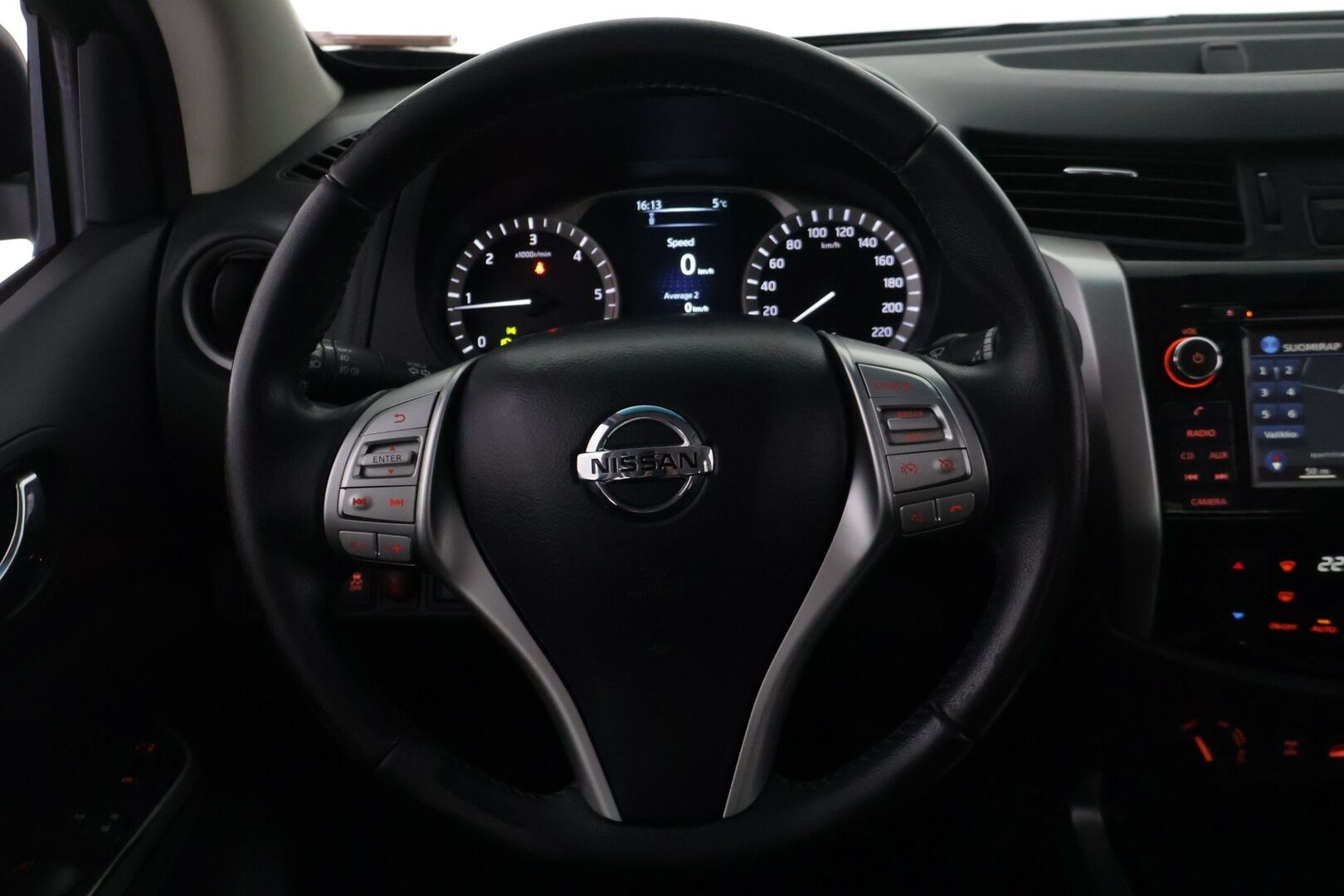 Nissan Navara 2018 Double Cab 2,3 dCi EURO6 190hp AT Tekna 2 seats - *Suomi-auto | PA-lämmitin | Vakkari | 360-kamera | Vetokoukku | Navigointi | Lisävalot | 2x Renkaat & Vanteet | Lavanpäällinen | Kattava huoltohistoria*