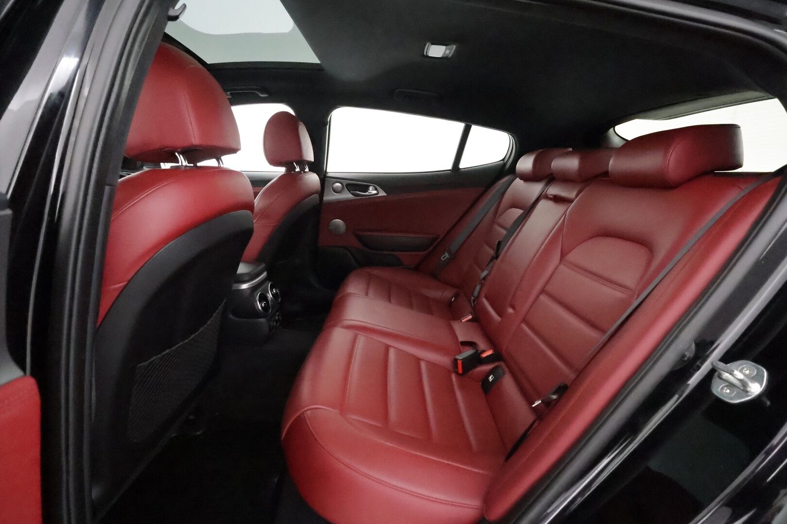 Kia Stinger 2018 2,0 T-GDI RWD GT-Line A/T - | Adapt.Vakkari | HUD | Punainen Nahkasisusta | Kattoluukku | 360-Kamera | Ilmastoidut penkit | H/K |