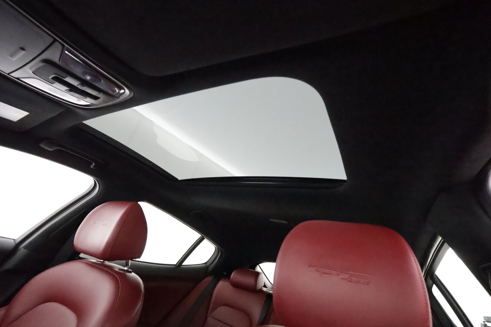 Kia Stinger 2018 2,0 T-GDI RWD GT-Line A/T - | Adapt.Vakkari | HUD | Punainen Nahkasisusta | Kattoluukku | 360-Kamera | Ilmastoidut penkit | H/K |