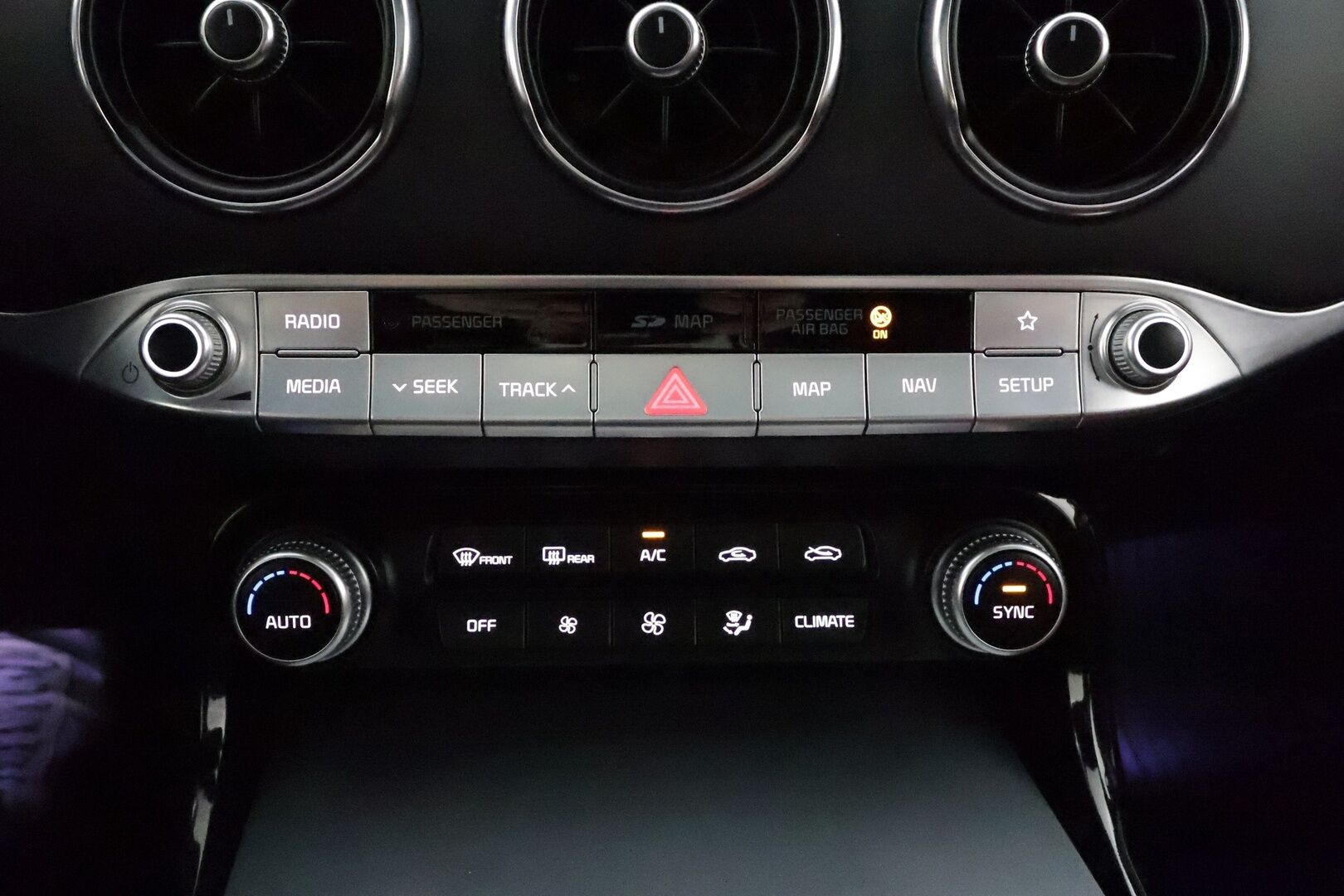 Kia Stinger 2018 2,0 T-GDI RWD GT-Line A/T - | Adapt.Vakkari | HUD | Punainen Nahkasisusta | Kattoluukku | 360-Kamera | Ilmastoidut penkit | H/K |
