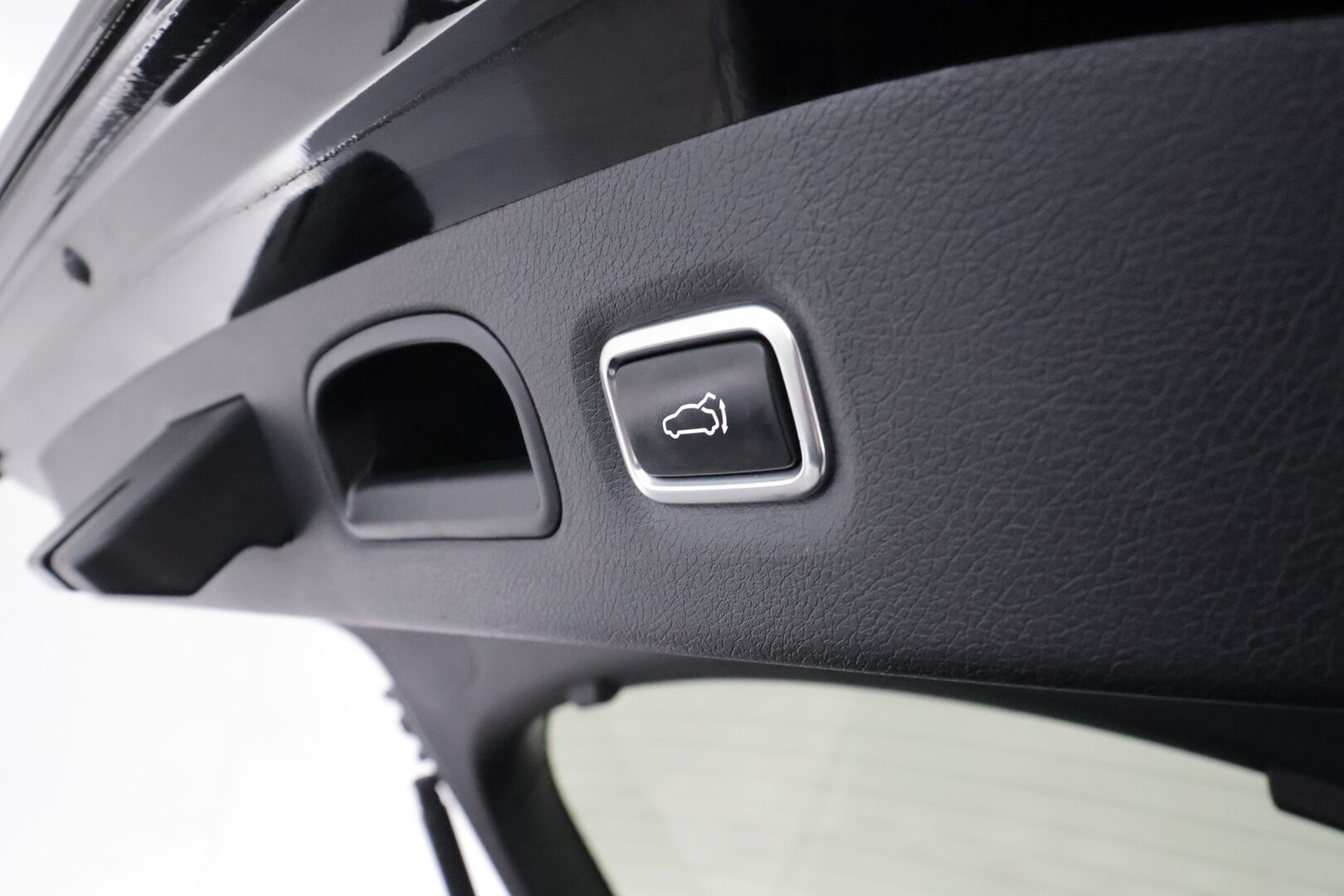 Kia Stinger 2018 2,0 T-GDI RWD GT-Line A/T - | Adapt.Vakkari | HUD | Punainen Nahkasisusta | Kattoluukku | 360-Kamera | Ilmastoidut penkit | H/K |