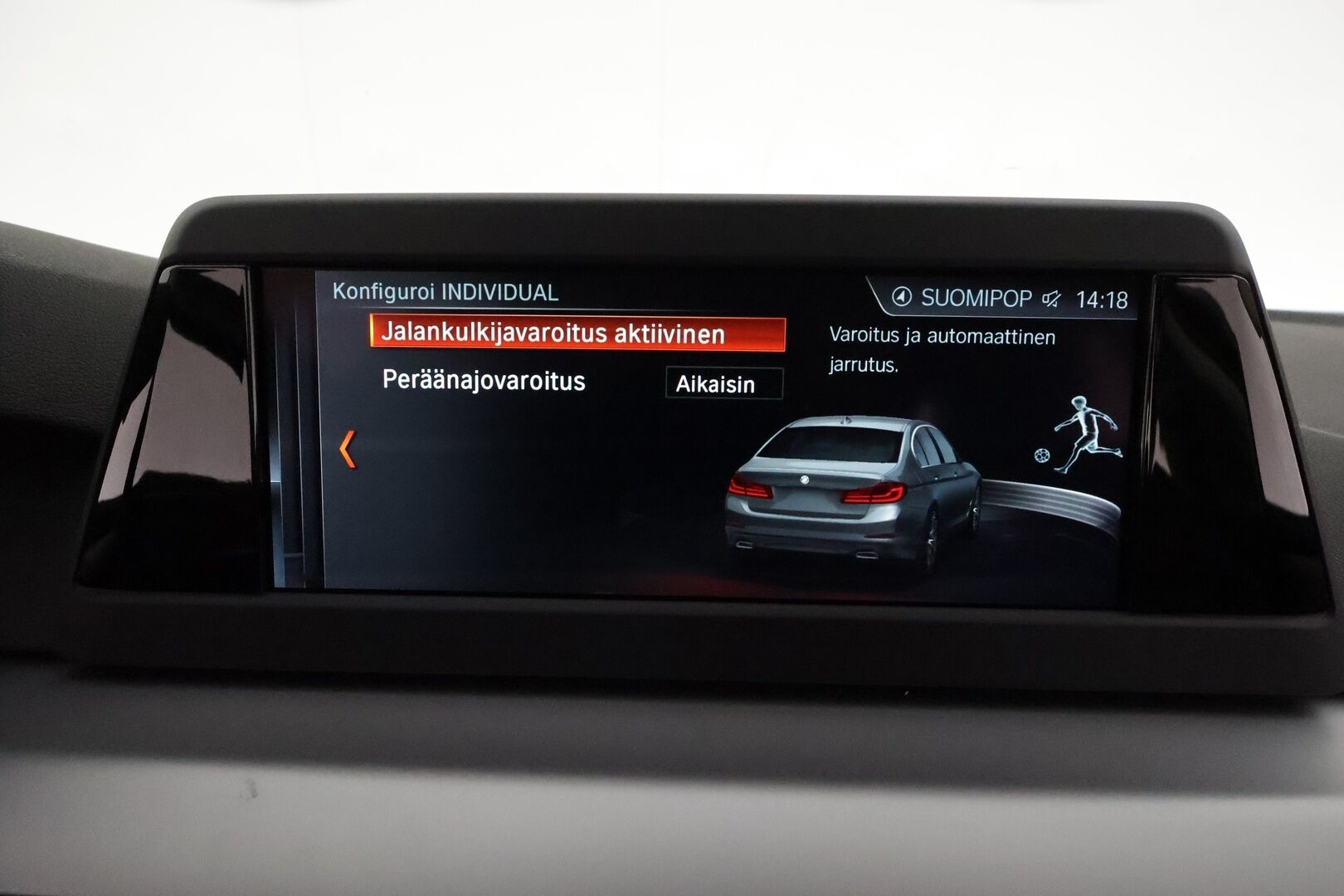 BMW 520 2018 G30 Sedan 520d A xDrive Business *Vakkari / Webasto / LED / P.tutkat / Nahat / Digimittaristo* - Suomi-auto / Kahdet renkaat aluvanteilla - HULLUT VÄLIPÄIVÄT KORKOTARJOUS 2,49%