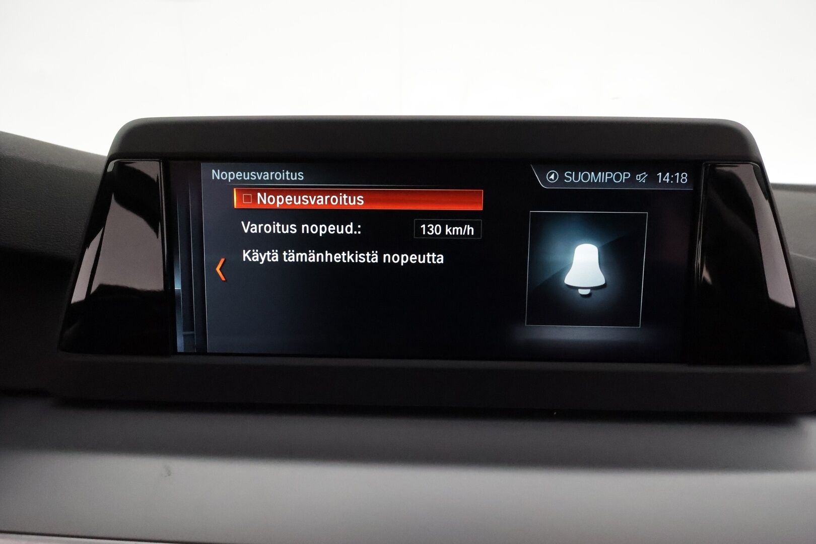 BMW 520 2018 G30 Sedan 520d A xDrive Business *Vakkari / Webasto / LED / P.tutkat / Nahat / Digimittaristo* - Suomi-auto / Kahdet renkaat aluvanteilla