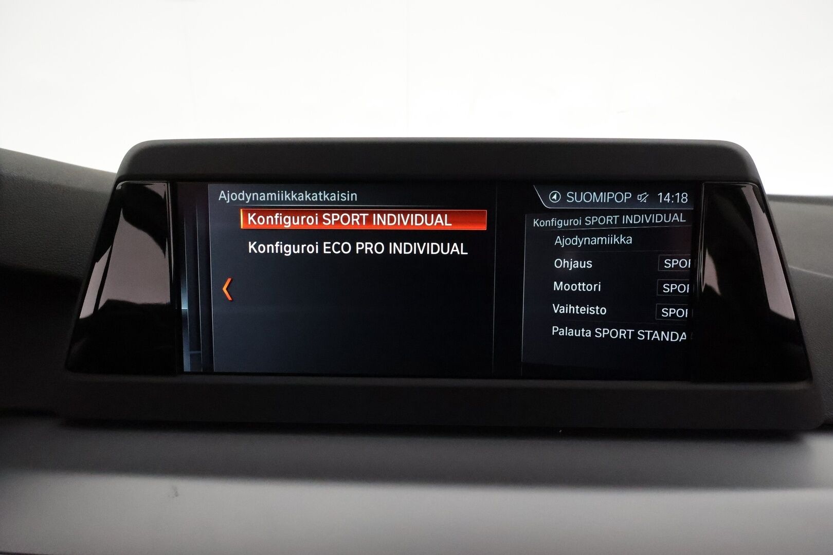 BMW 520 2018 G30 Sedan 520d A xDrive Business *Vakkari / Webasto / LED / P.tutkat / Nahat / Digimittaristo* - Suomi-auto / Kahdet renkaat aluvanteilla - Osta nyt, maksa vasta ensi vuonna