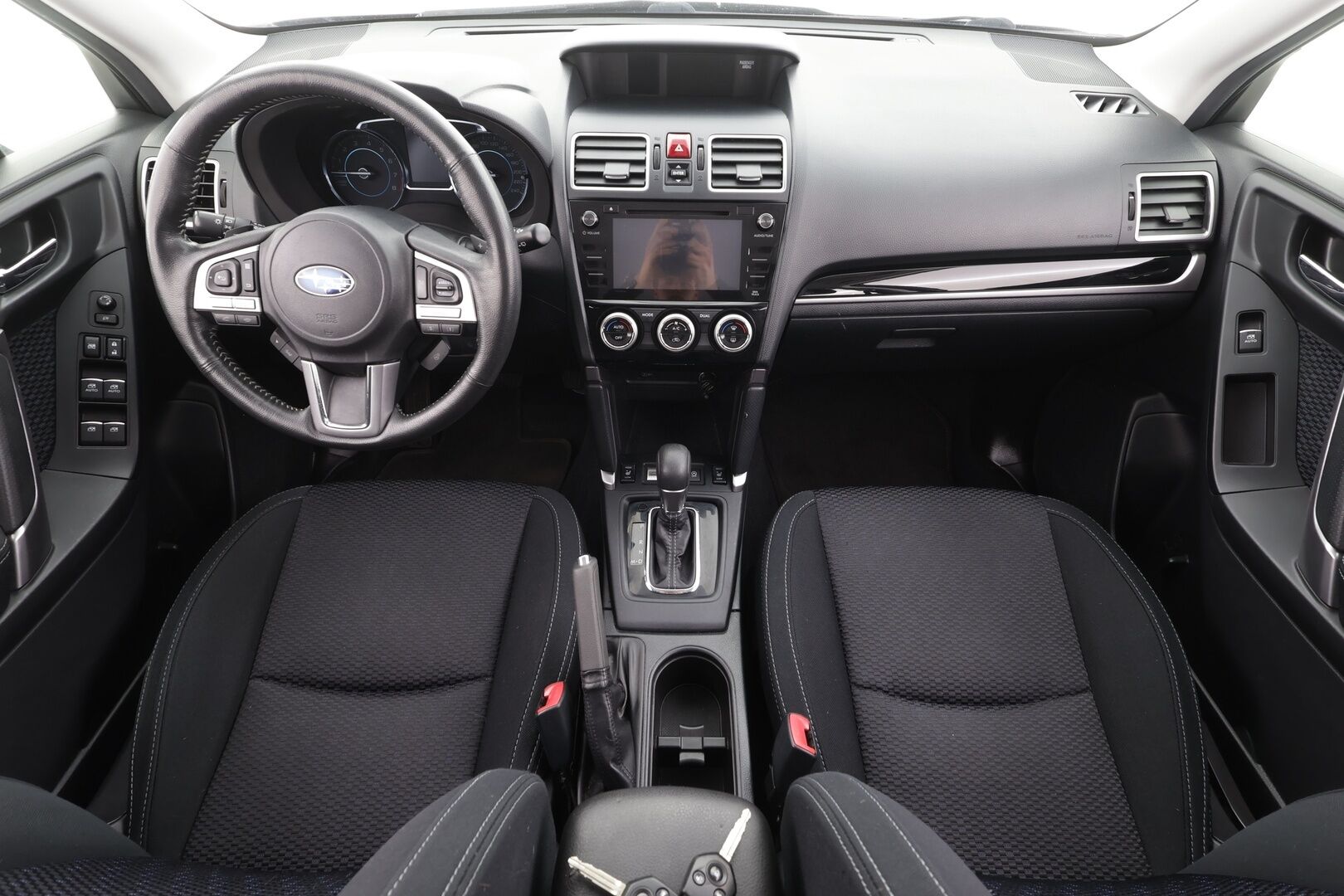 Subaru Forester 2018 2,0i X-Break CVT * P.Kamera / LED / Sähköpenkki / Vakkari / Bluetooth / Mirrorlink / Facelift * - Suomi-auto / Kahdet renkaat aluvanteilla - HULLUT AVAJAISHULINAT KORKOTARJOUS 3,29 %