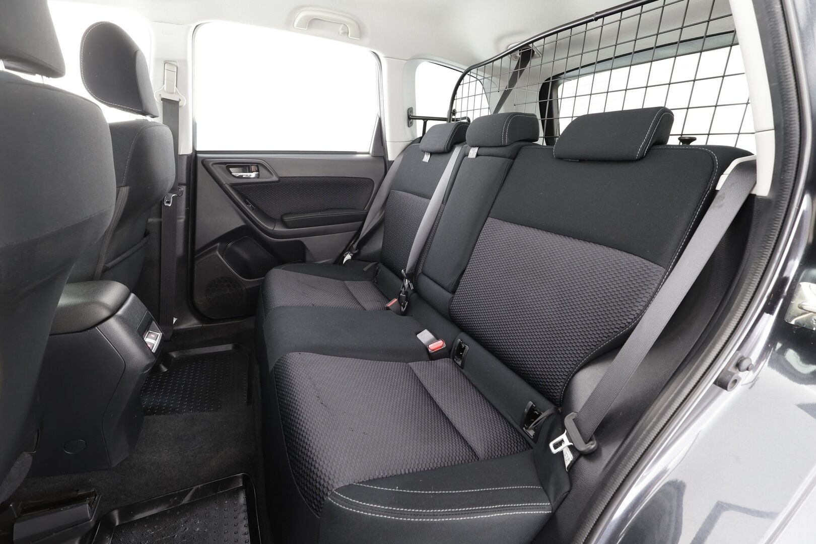 Subaru Forester 2018 2,0i X-Break CVT * P.Kamera / LED / Sähköpenkki / Vakkari / Bluetooth / Mirrorlink / Facelift * - Suomi-auto / Kahdet renkaat aluvanteilla - HULLUT AVAJAISHULINAT KORKOTARJOUS 3,29 %