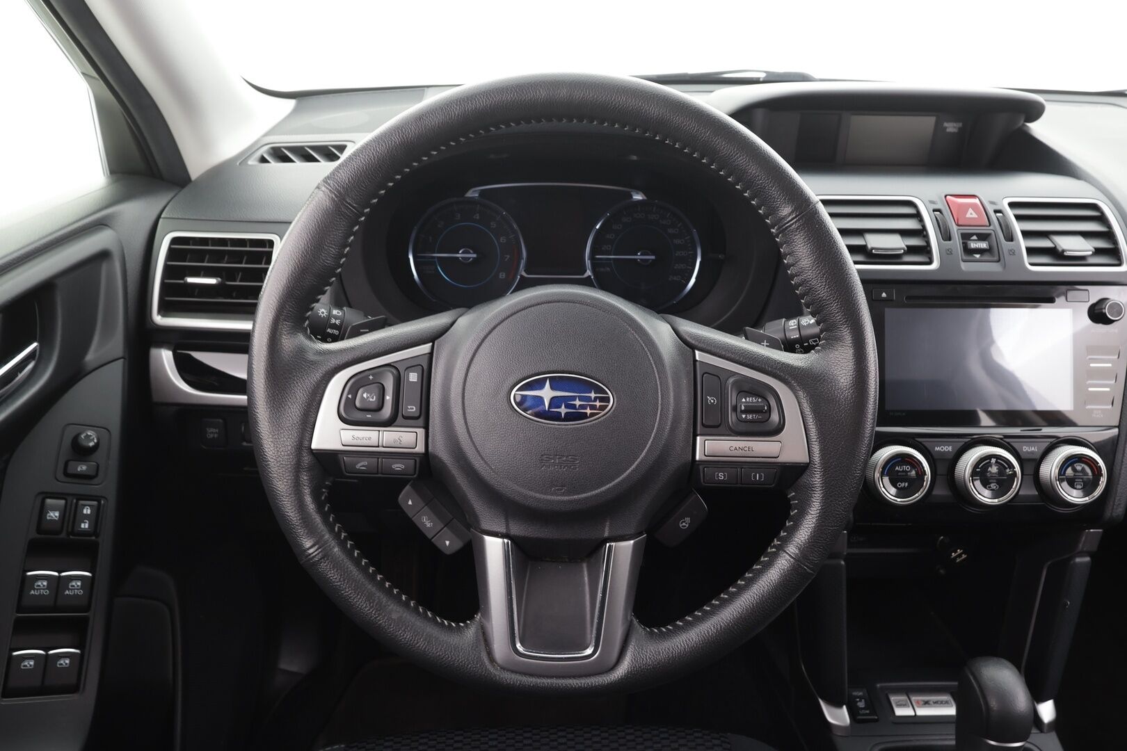 Subaru Forester 2018 2,0i X-Break CVT * P.Kamera / LED / Sähköpenkki / Vakkari / Bluetooth / Mirrorlink / Facelift * - Suomi-auto / Kahdet renkaat aluvanteilla - HULLUT AVAJAISHULINAT KORKOTARJOUS 3,29 %