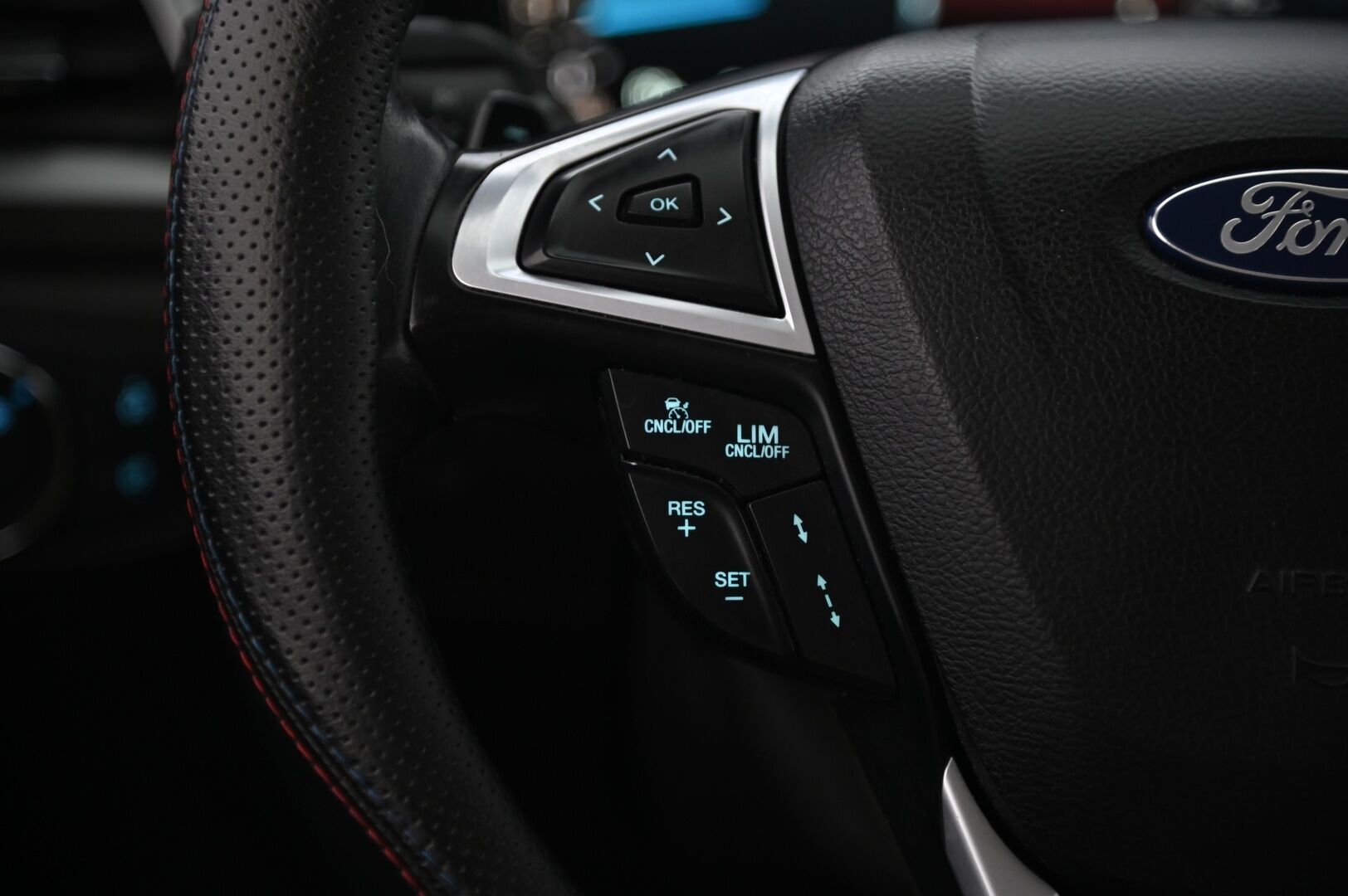 Ford Mondeo 2018 2,0 TDCi 150hv PowerShift Titanium 5D*Vaalea nahkasisuta / Kuskin penkki muistilla / ilmastoidut etuistuimet / Navi* - *Ilmastoidut penkit / Suomi-auto / Juuri tullut / Siisti* - HULLUT JOULUT KORKOTARJOUS 2,49% 