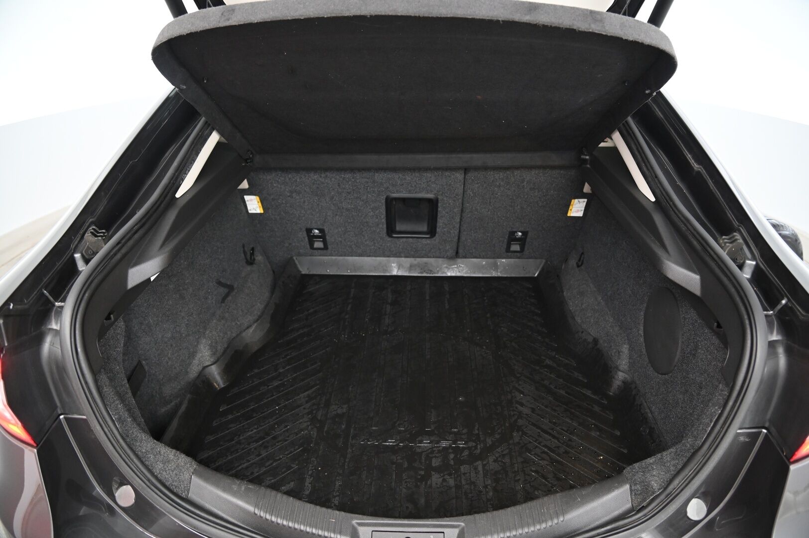 Ford Mondeo 2018 2,0 TDCi 150hv PowerShift Titanium 5D*Vaalea nahkasisuta / Kuskin penkki muistilla / ilmastoidut etuistuimet / Navi* - *Ilmastoidut penkit / Suomi-auto / Juuri tullut / Siisti* - HULLUT JOULUT KORKOTARJOUS 2,49% 