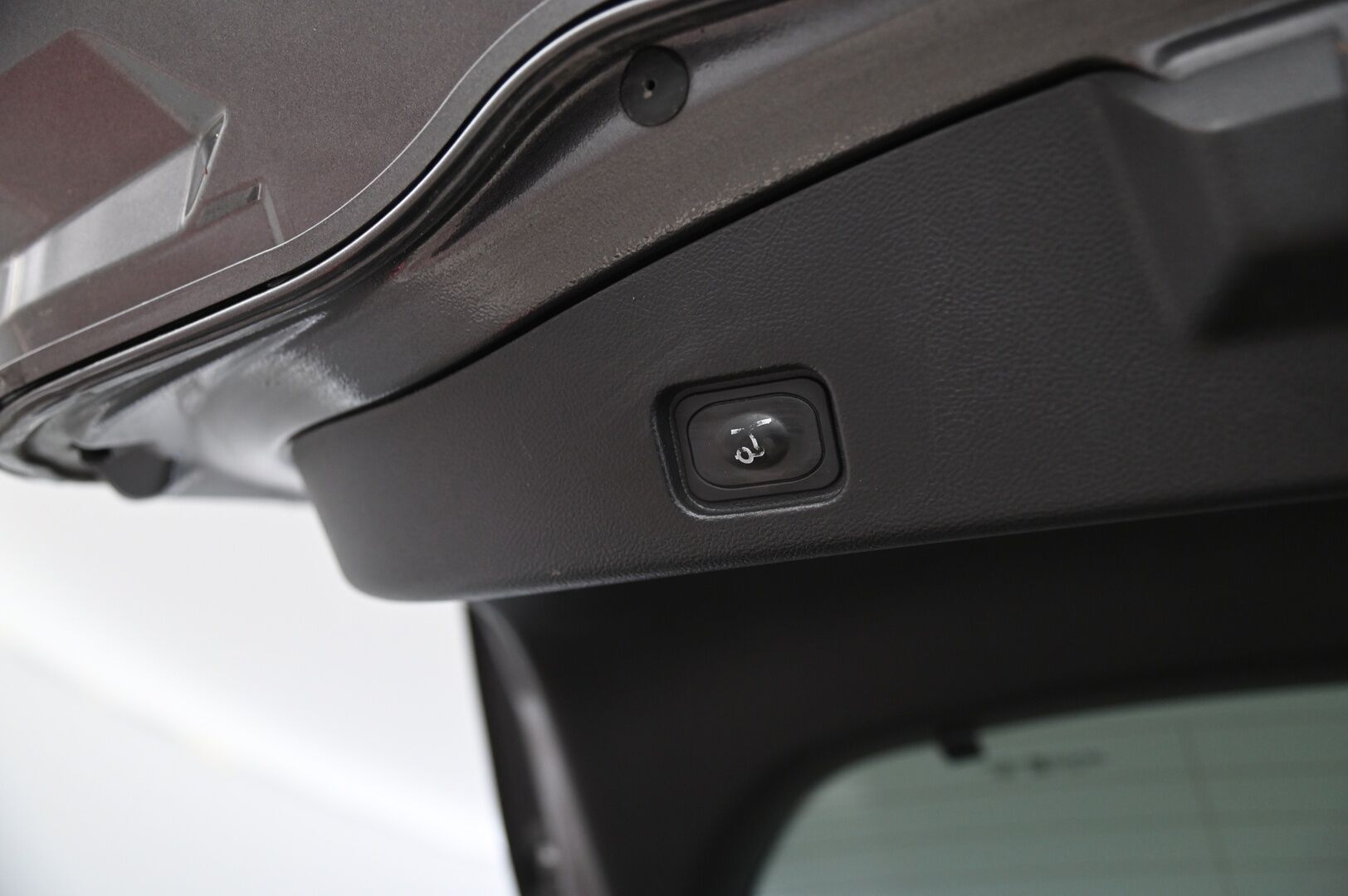 Ford Mondeo 2018 2,0 TDCi 150hv PowerShift Titanium 5D*Vaalea nahkasisuta / Kuskin penkki muistilla / ilmastoidut etuistuimet / Navi* - *Ilmastoidut penkit / Suomi-auto / Juuri tullut / Siisti* - HULLUT JOULUT KORKOTARJOUS 2,49% 