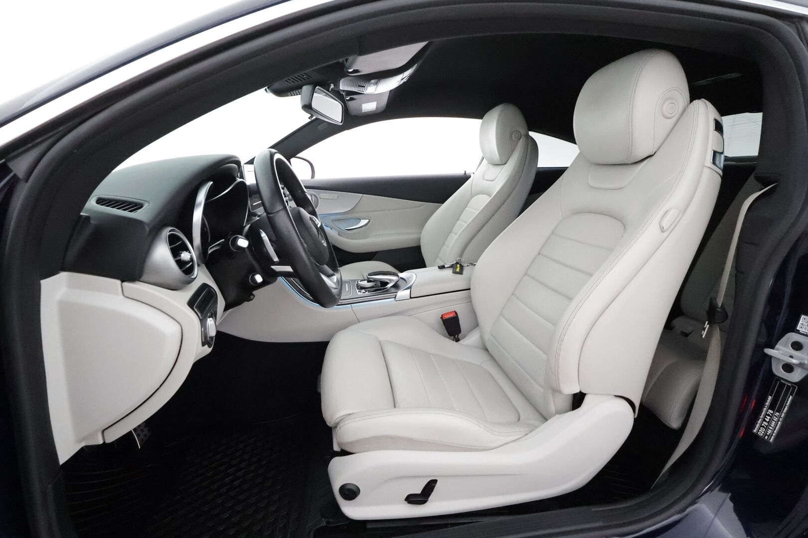 Mercedes-Benz C 2016 300 Coupé A Business AMG **Sport-putkisto / Burmester / Vakkari / LED High Performance / Vaaleat Sporttipenkit / P.tutkat** - 3,99 % KORKOTARJOUS TÄHÄN AUTOON - 