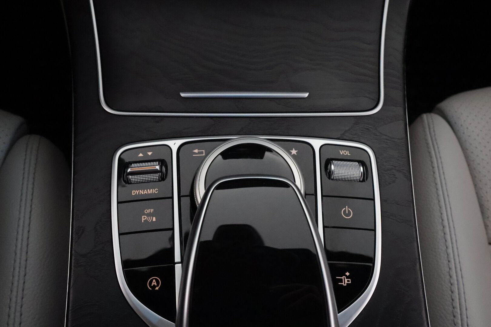 Mercedes-Benz C 2016 300 Coupé A Business AMG **Sport-putkisto / Burmester / Vakkari / LED High Performance / Vaaleat Sporttipenkit / P.tutkat** - 3,99 % KORKOTARJOUS TÄHÄN AUTOON - 