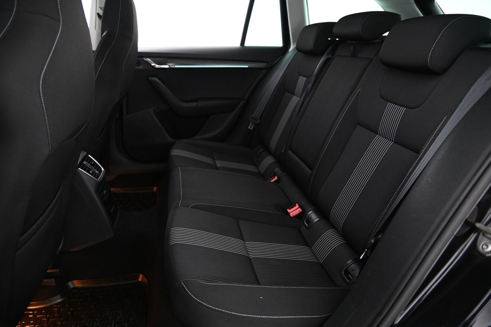 Skoda Octavia 2018 Combi 1,5 TSI Style DSG Autom. - Vakkari | P*kamera | Blis | Smartlink | LED | 2*om | Suomi-auto