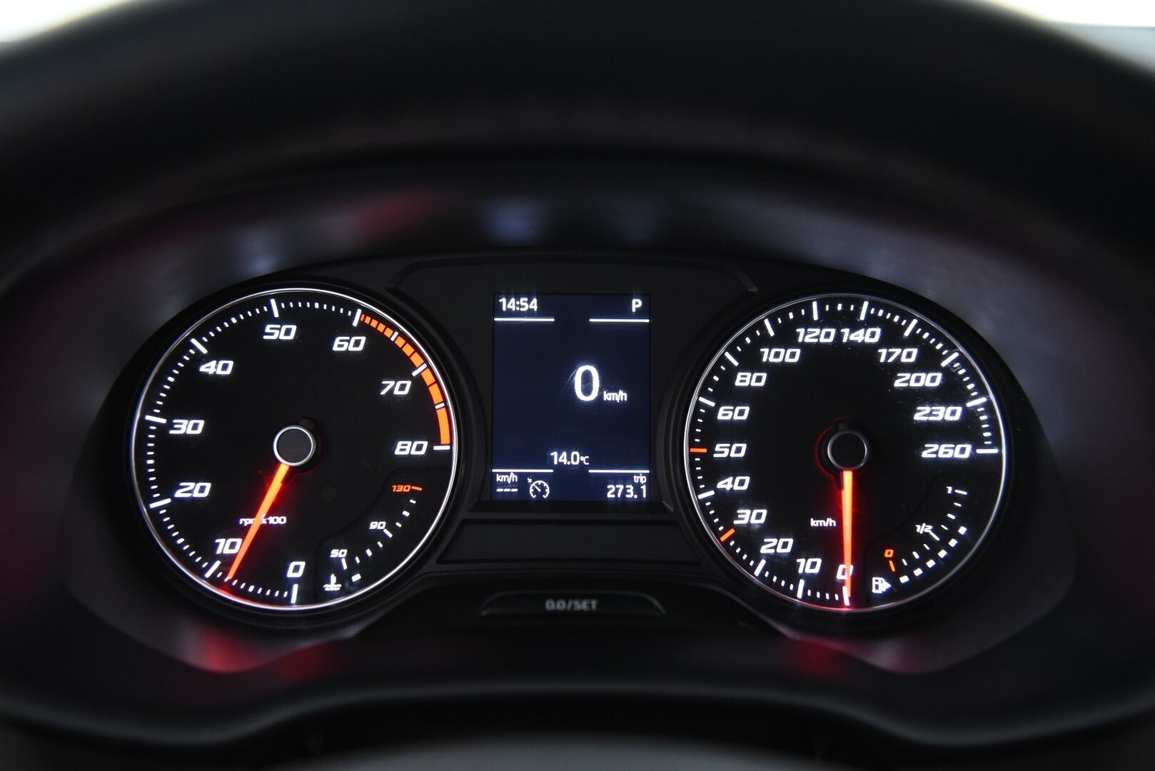 Seat Ateca 2018 2,0 TSI 190 4DRIVE Xcellence DSG / 2-om. Suomi-auto / Adapt. Vak. / Webasto / Koukku / Nahka-alcantara / - Suomi.Auto / PA-Lämmitin / Keyless / 360-Kamera / LED-Ajovalot