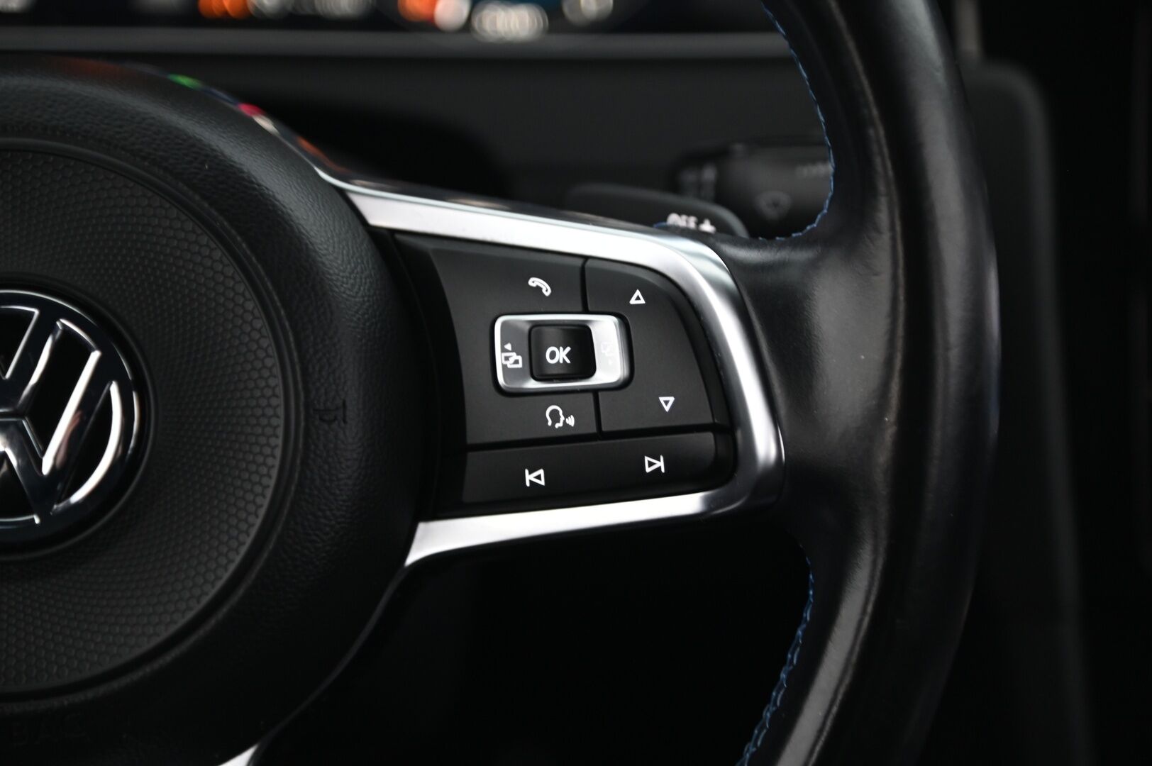 Volkswagen Golf 2018 GTE Plug-In Hybrid 150 kW (204 hv) DSG *Webasto / Acc / Digimittaristo / P.kamera / Koukku / Navi* - Paremmat penkit! / Todella näyttävä yksilö* - Osta nyt, maksa vasta ensi vuonna