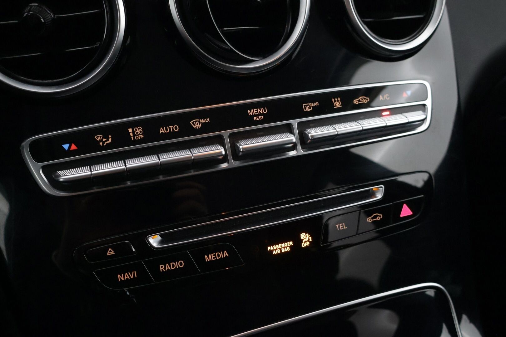 Mercedes-Benz GLC 2018 350 e 4Matic A Premium Business AMG *MYYDÄÄN HUUTOKAUPAT.COM* - Myydään huutokaupat.comissa / Koukku / Sähkökontti / IHC+