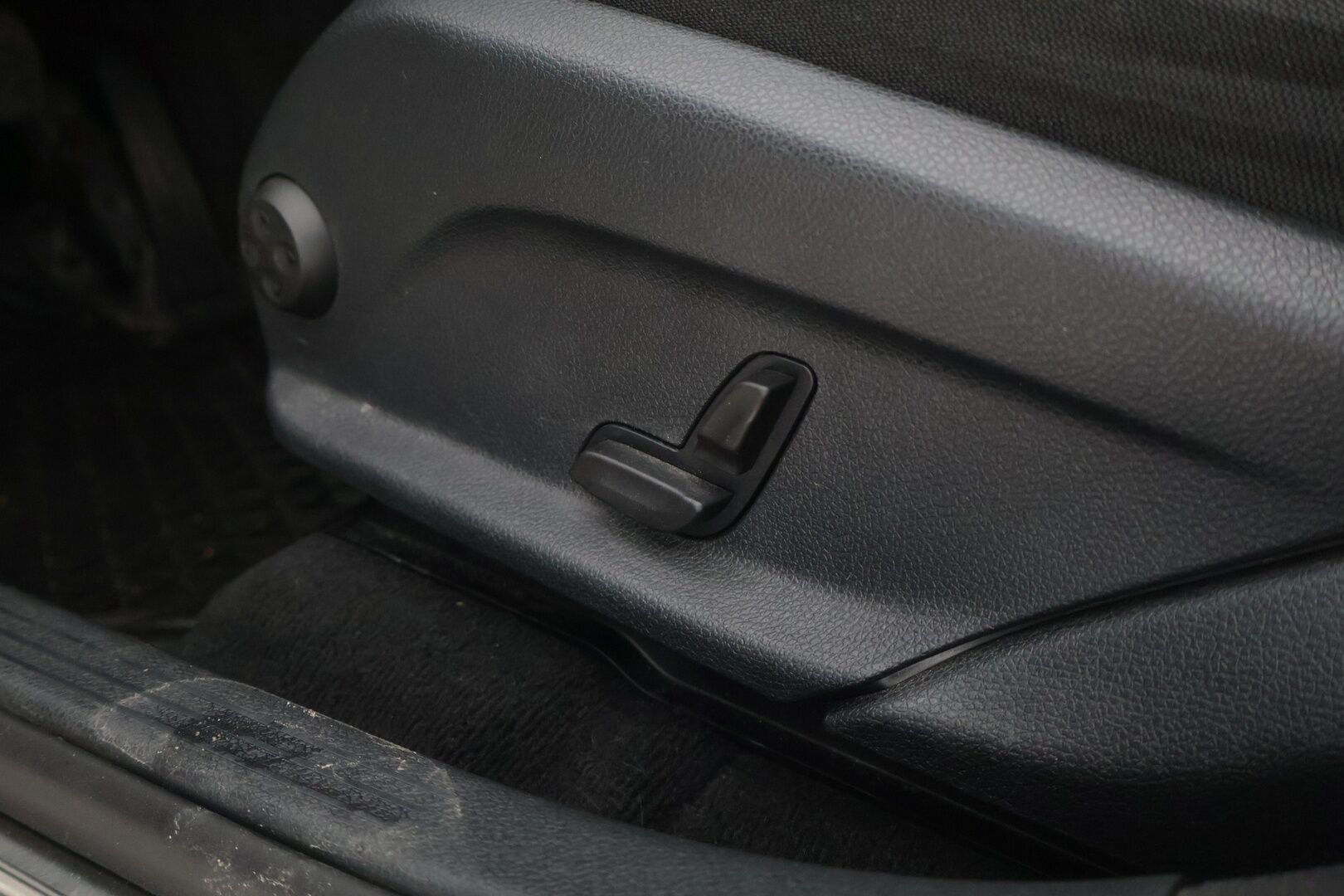 Mercedes-Benz GLC 2018 350 e 4Matic A Premium Business AMG *MYYDÄÄN HUUTOKAUPAT.COM* - Myydään huutokaupat.comissa / Koukku / Sähkökontti / IHC+