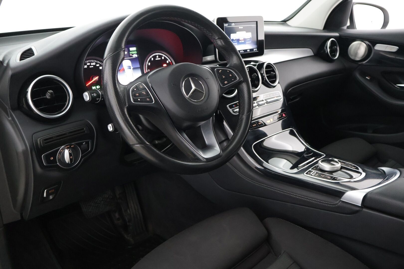 Mercedes-Benz GLC 2018 350 e 4Matic A Premium Business AMG *MYYDÄÄN HUUTOKAUPAT.COM* - Myydään huutokaupat.comissa / Koukku / Sähkökontti / IHC+