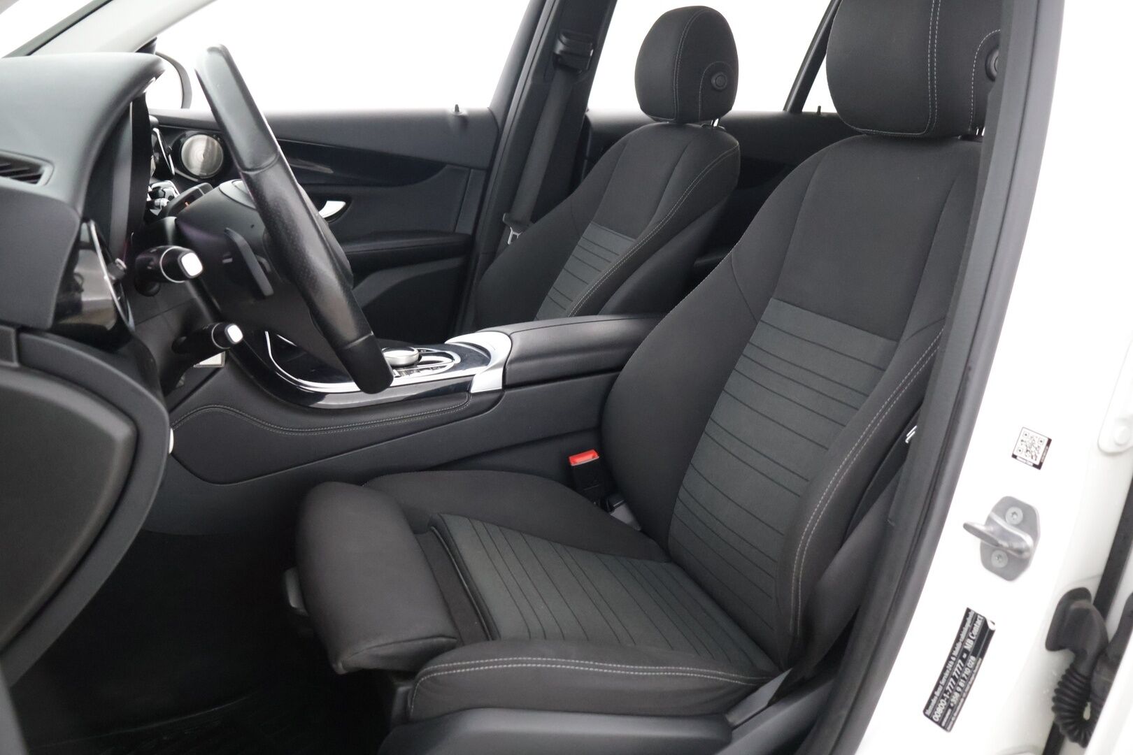 Mercedes-Benz GLC 2018 350 e 4Matic A Premium Business AMG *MYYDÄÄN HUUTOKAUPAT.COM* - Myydään huutokaupat.comissa / Koukku / Sähkökontti / IHC+