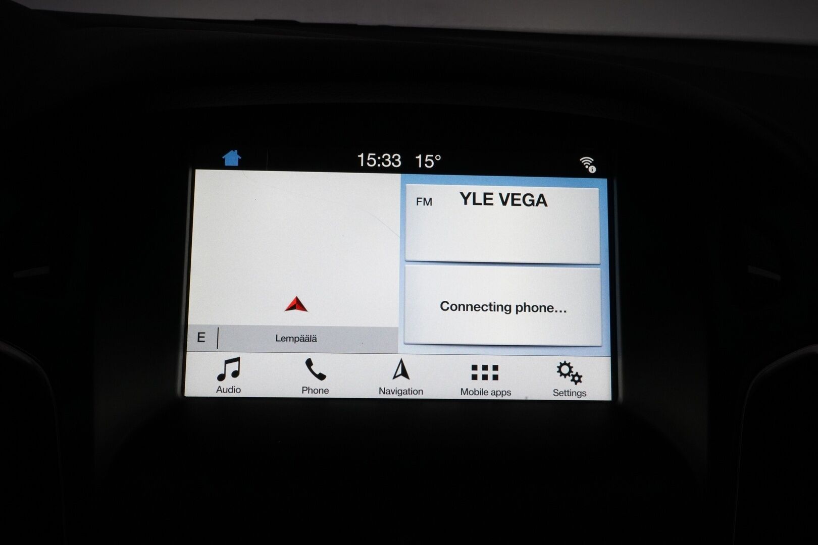 Ford Focus 2018 1,0 EcoBoost 125 hv Start/Stop M6 Titanium Wagon *Koukku / Kamera / Navi / Keyless* - Suomi-auto / Juuri huollettu / Lämmitettävä tuulilasi / Kahdet renkaat Fordin vanteilla