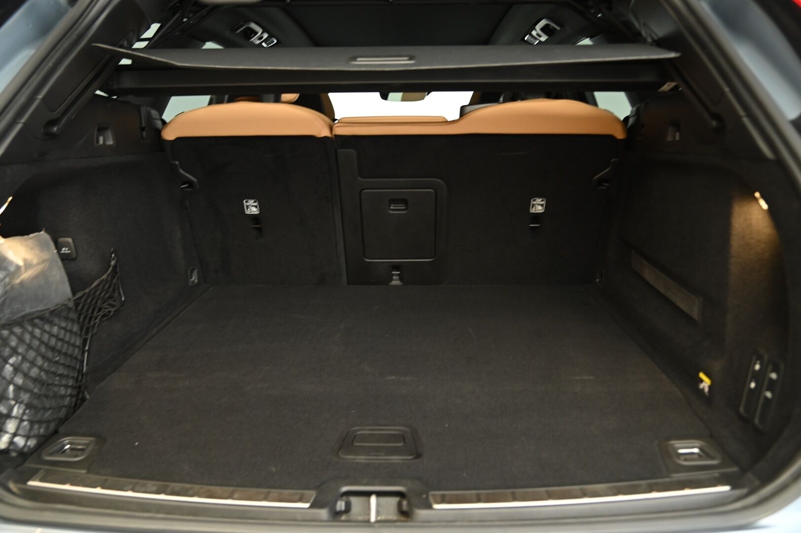 Volvo XC60 2018 T8 AWD Inscription aut *VOC / ACC / Pilot assist / Panorama / Ilma-alusta / Nahat* - Upea taivaansininen väri / Tasainen kyyti ilma-alustalla!