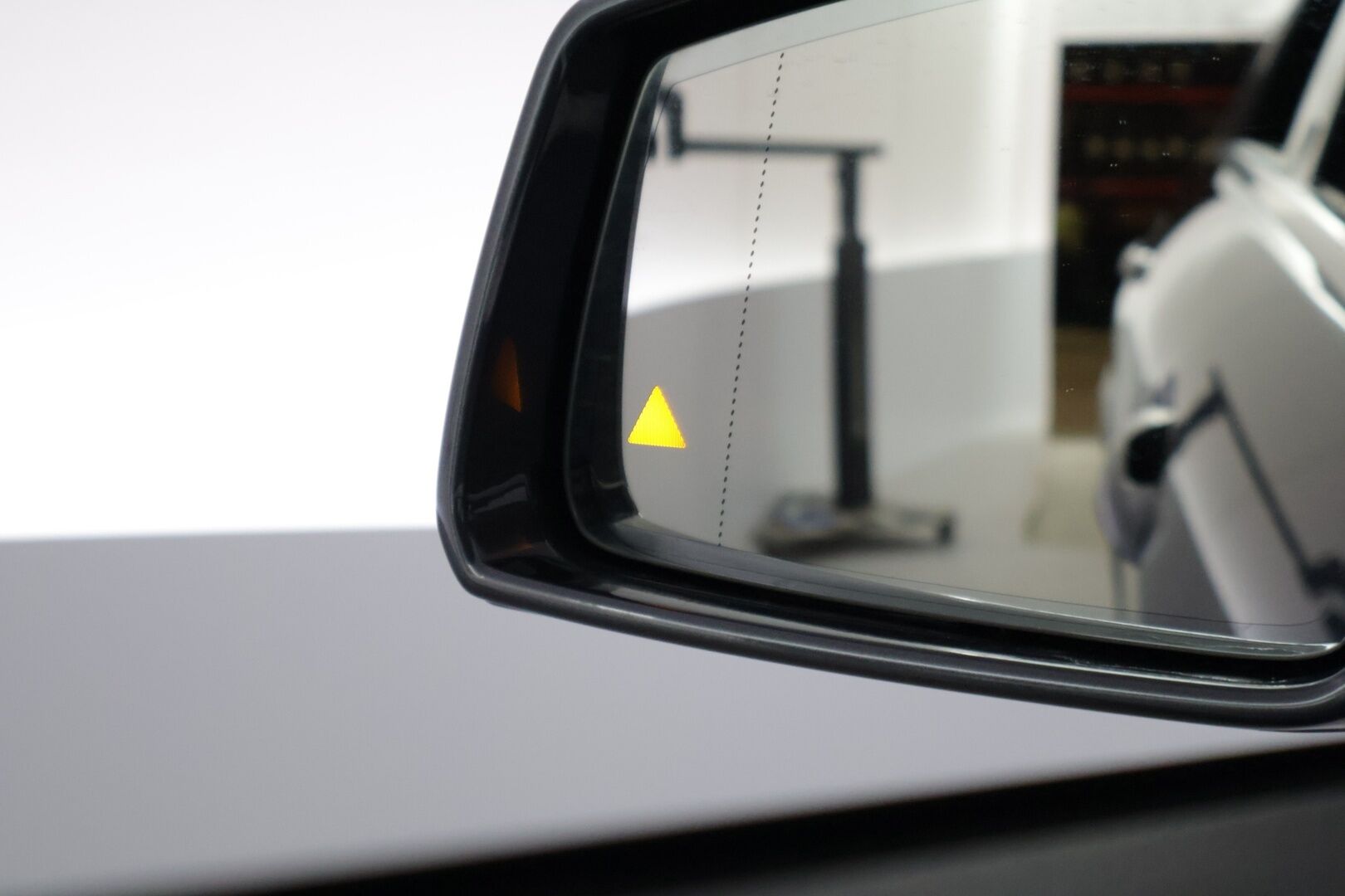 Mercedes-Benz E 2015 250 CDI T 4Matic A Premium Avantgarde Farmari *Webasto / Panorama / Harman&Kardon / Distronic+ / Ilma-alusta / Koukku / Ortopedi+Ilmastoidut penkit* - * Kahdet renkaat alumiinivantein / Ilman Adblue järjestelmää * - HULLU BLACKWEEK KORKOTARJOUS 2,49%