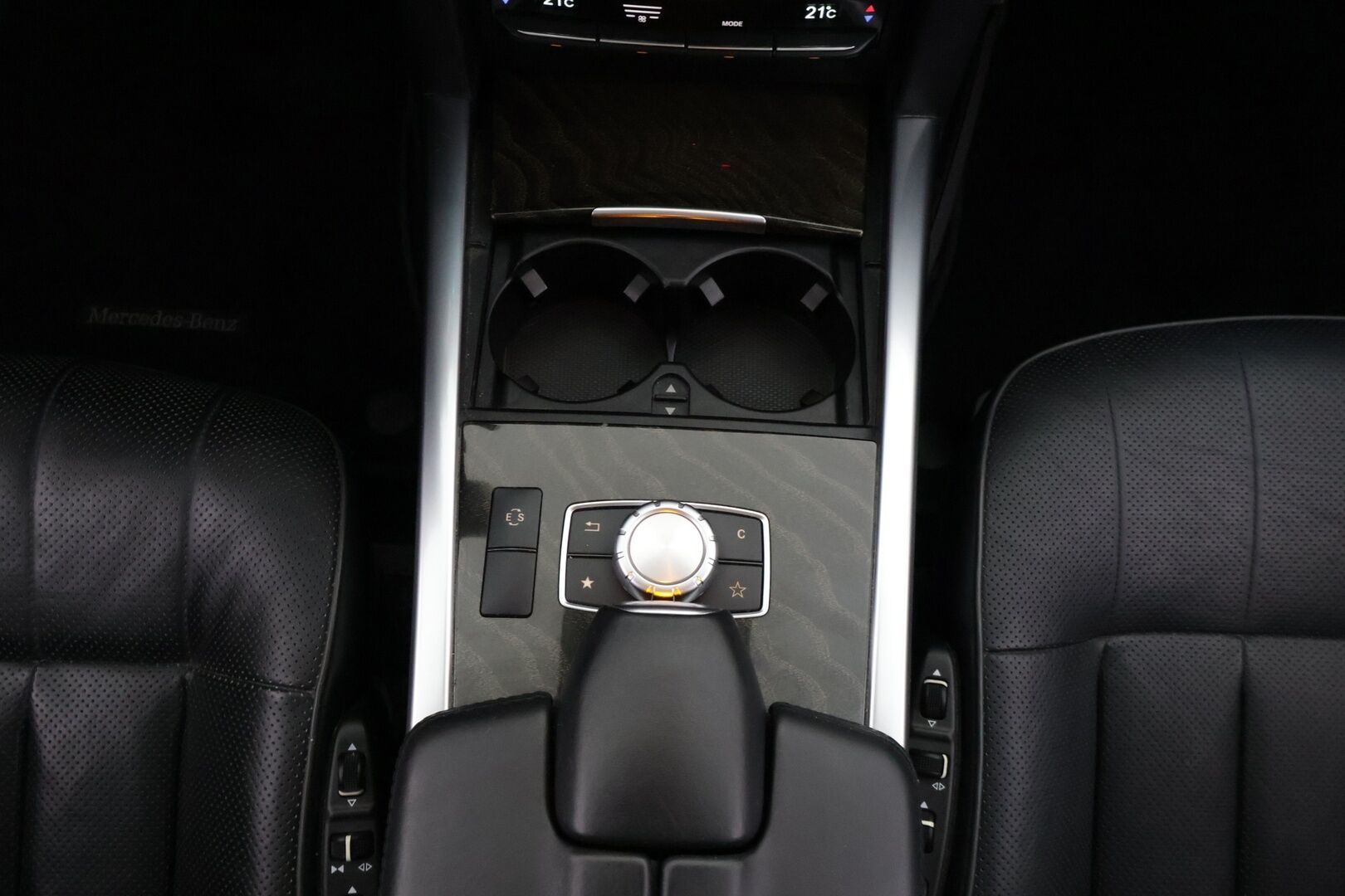 Mercedes-Benz E 2015 250 CDI T 4Matic A Premium Avantgarde Farmari *Webasto / Panorama / Harman&Kardon / Distronic+ / Ilma-alusta / Koukku / Ortopedi+Ilmastoidut penkit* - * Kahdet renkaat alumiinivantein / Ilman Adblue järjestelmää * - HULLU BLACKWEEK KORKOTARJOUS 2,49%