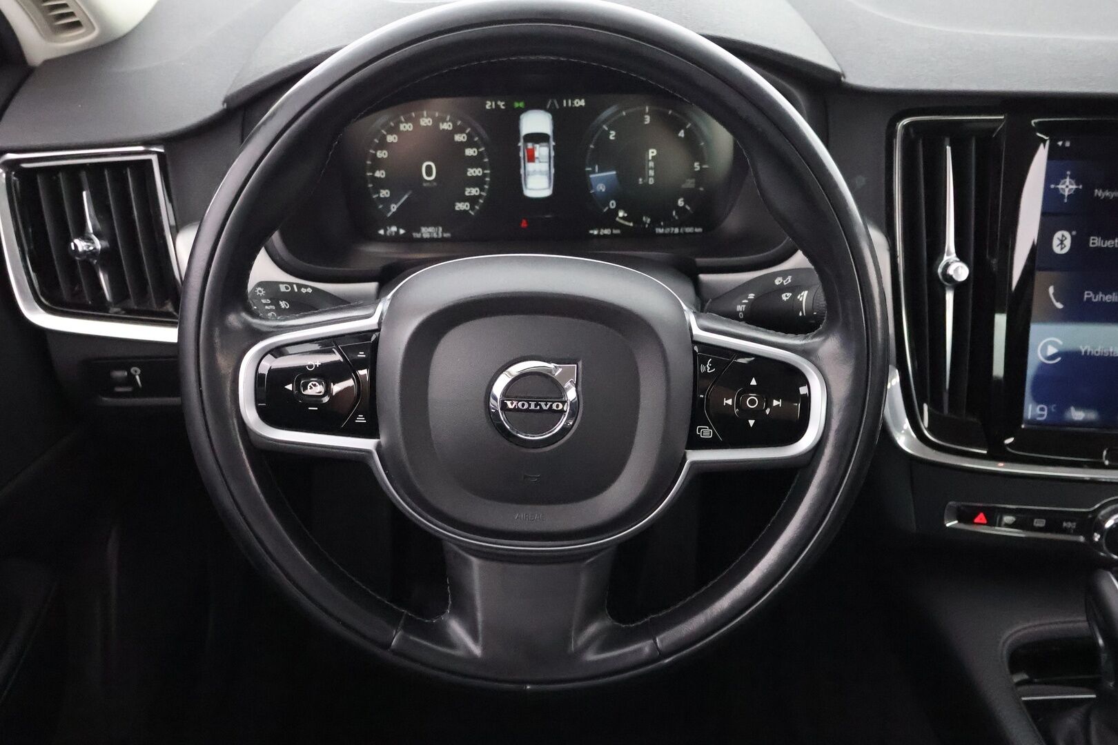 Volvo S90 2018 D4 Business Plus aut - Suomiauto / Webasto / Adapt.Vakkari / Puolinahkasisusta / Navi / Apple&Android / Ratinlämmitys / Adapt.LED / KeylessGo / Jakopää tehty!