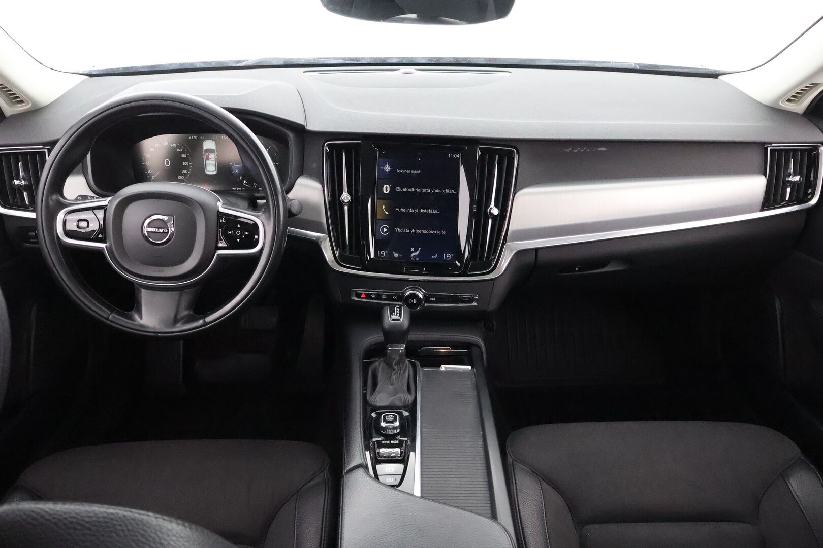 Volvo S90 2018 D4 Business Plus aut - Suomiauto / Webasto / Adapt.Vakkari / Puolinahkasisusta / Navi / Apple&Android / Ratinlämmitys / Adapt.LED / KeylessGo / Jakopää tehty!