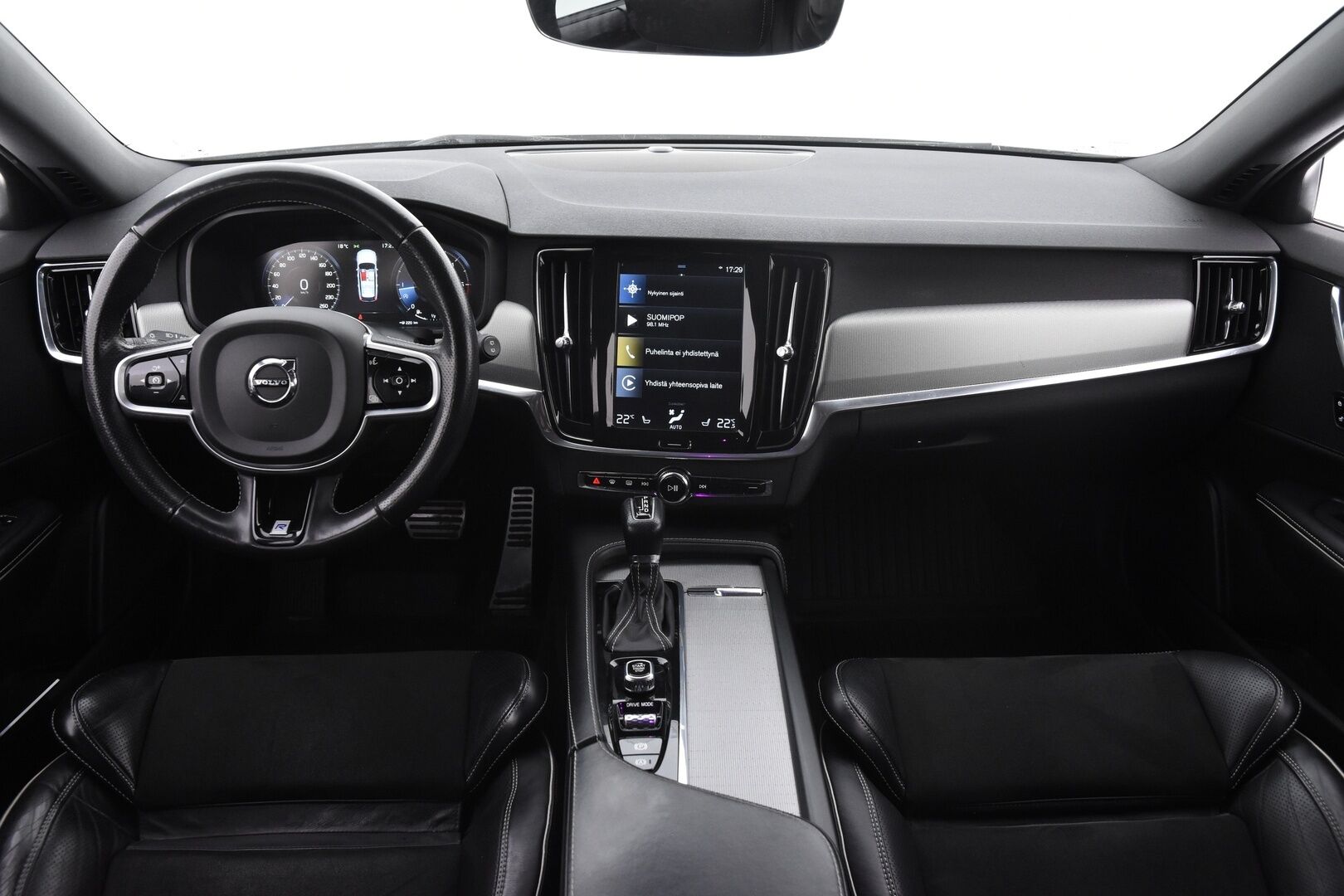 Volvo V90 2018 D4 R-Design - P-Kamera | BLIS | Webasto | Digimittaristo | Muistipenkit | Keyless | Sport-Penkit | Ratinlämmitin | Tutkat
