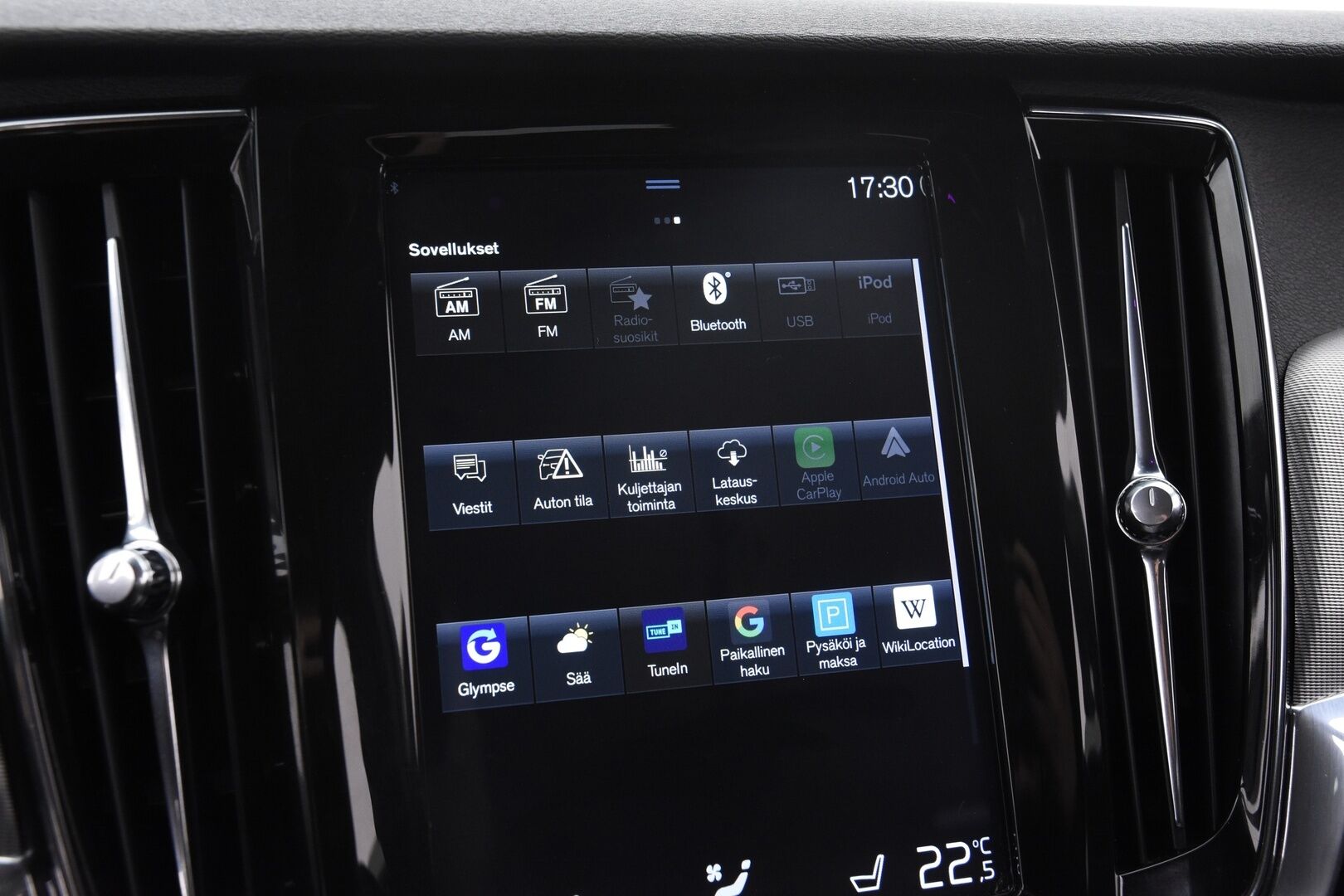 Volvo V90 2018 D4 R-Design - P-Kamera | BLIS | Webasto | Digimittaristo | Muistipenkit | Keyless | Sport-Penkit | Ratinlämmitin | Tutkat