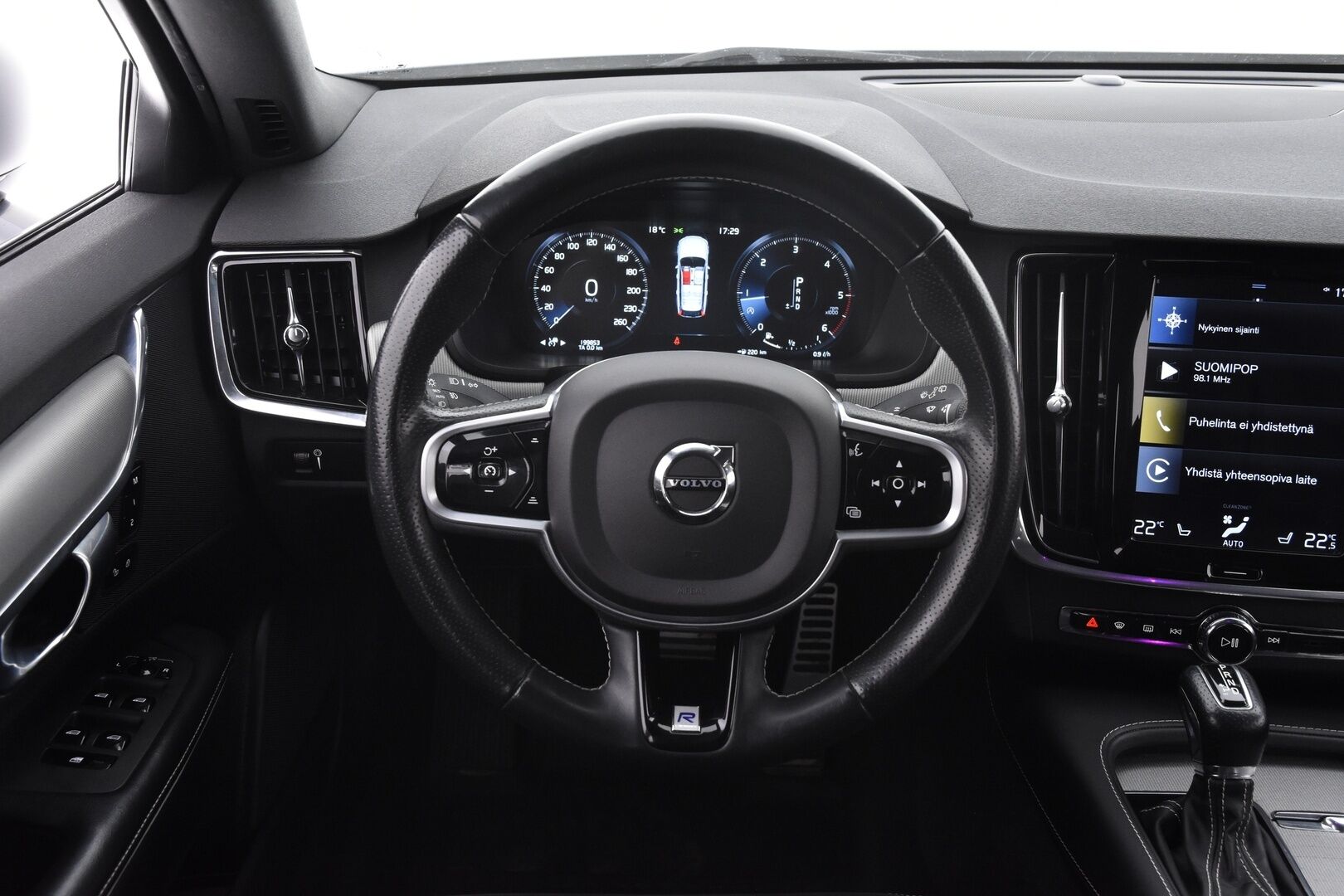 Volvo V90 2018 D4 R-Design - P-Kamera | BLIS | Webasto | Digimittaristo | Muistipenkit | Keyless | Sport-Penkit | Ratinlämmitin | Tutkat