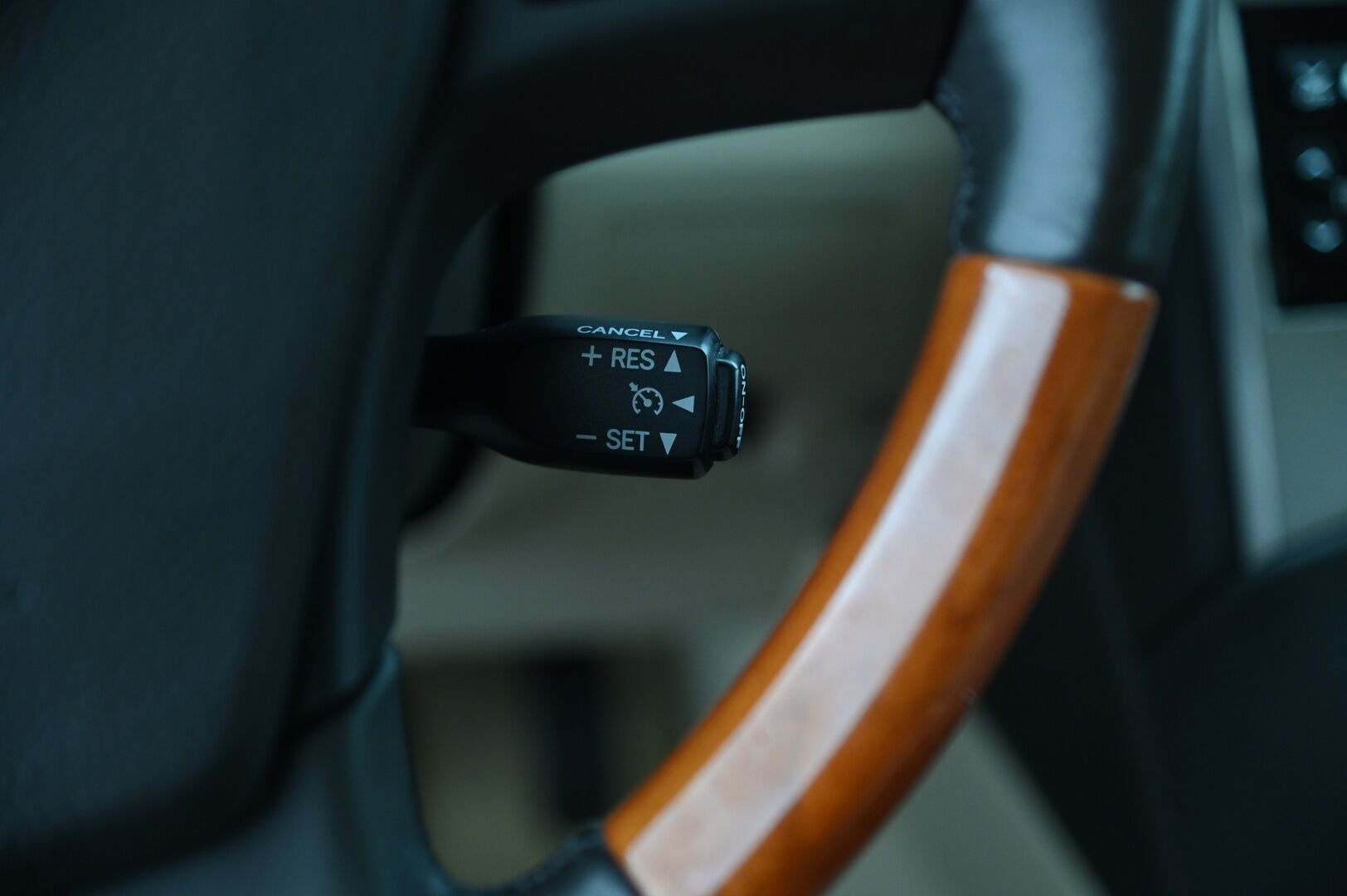 Lexus RX 2010 450h 4WD (Hybrid) Premier *Muistipenkit / Navi / Mark Levinson / Ilmastoidut nahat* - *Juuri tullut / Näyttävä / Säännöllinen huoltohistoria*