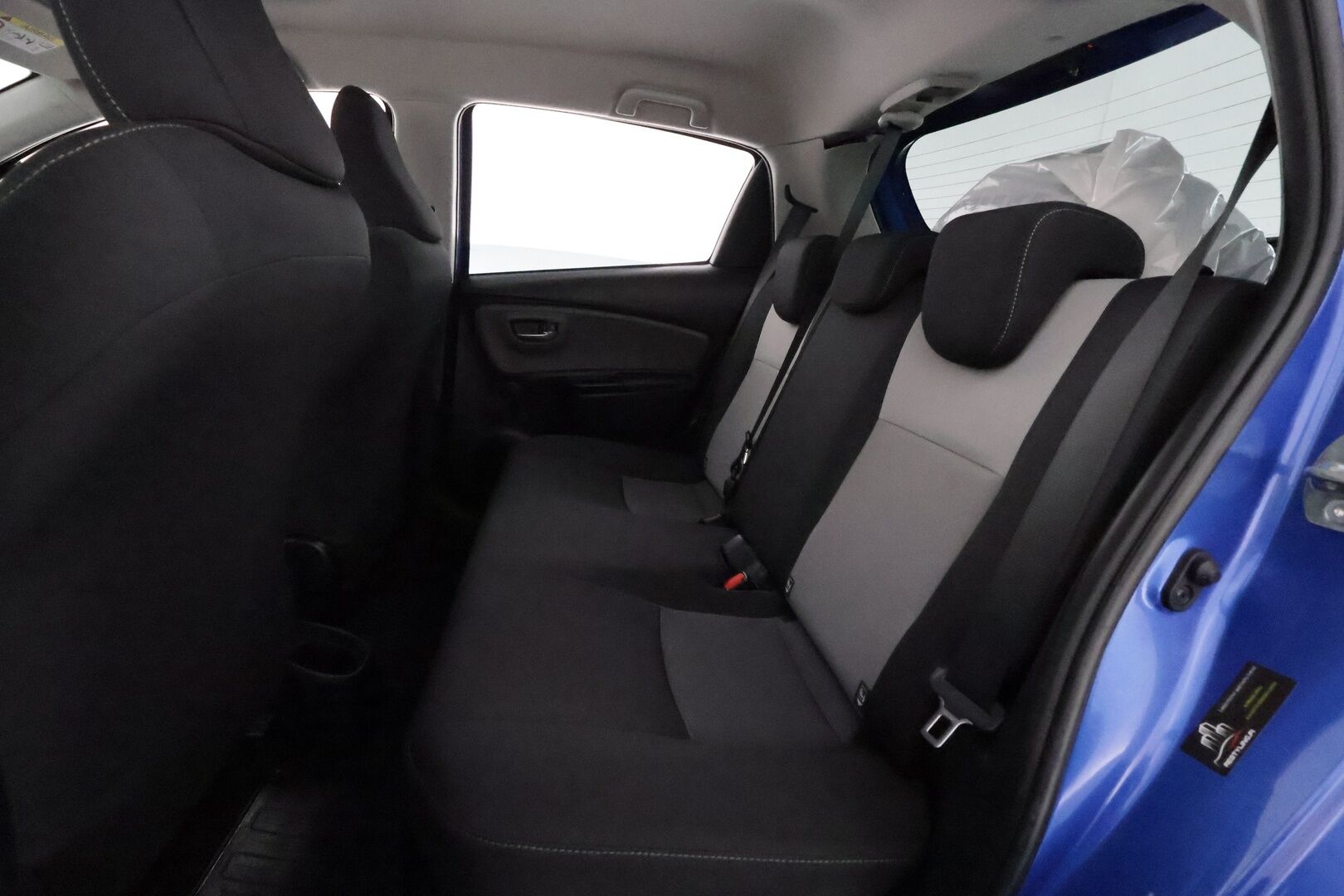 Toyota Yaris 2018 1,5 Hybrid Active 5ov **Vakkari / P.kamera / Lohkolämmitin / Kaistavahti / Bluetooth** - Suomi-auto / Merkkihuollettu / Kahdet renkaat 