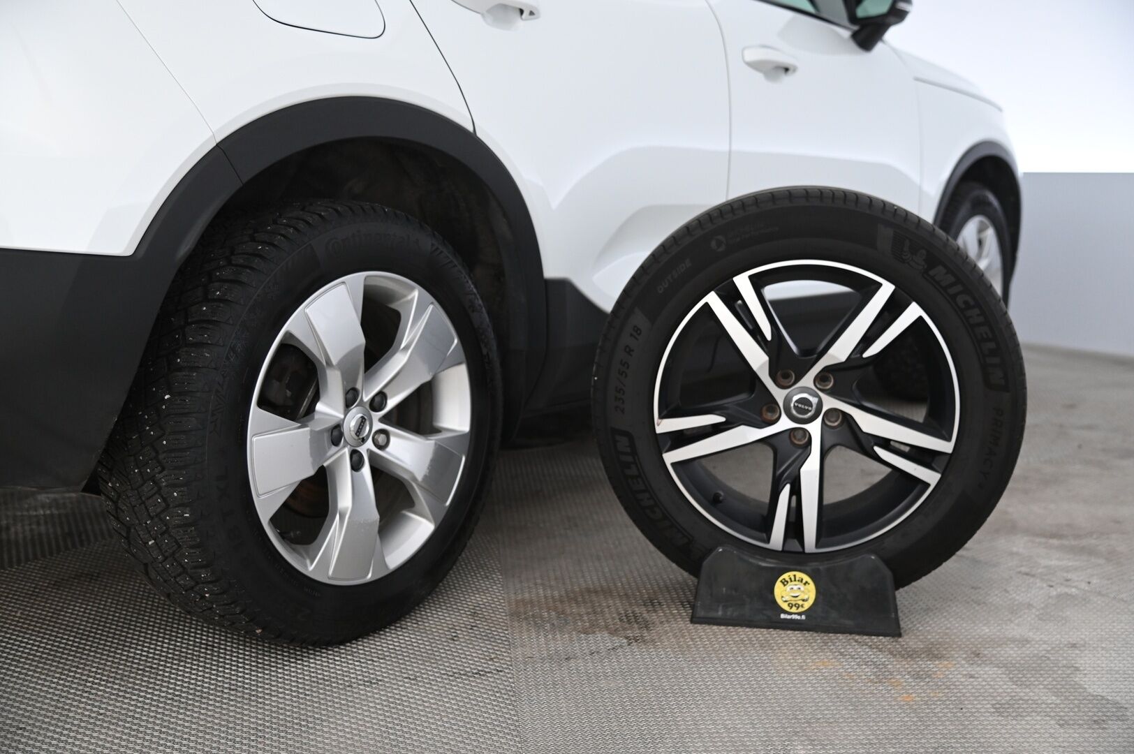 Volvo XC40 2018 D4 AWD R-Design aut *Webasto / ACC / Pilot Assist / Ratinlämmitin / Audio high performance / VOC* - *2x renkaat ja vanteet / Juuri saapunut&hyvin huollettu / 2x renkaat&vanteet* - HULLUT AVAJAISHULINAT KORKOTARJOUS 3,29 %