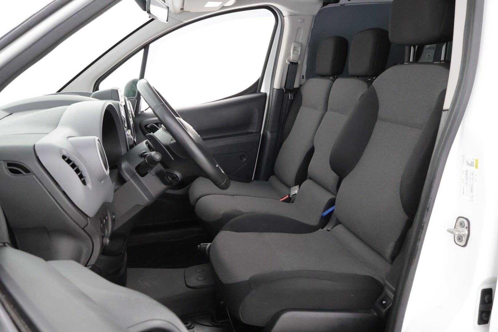 Peugeot Partner 2018 Van L1 BlueHDi 100 FAP ETG6 - YritysOutlet - Myydään vain yrityksille - - YritysOutlet - Myydään vain yrityksille