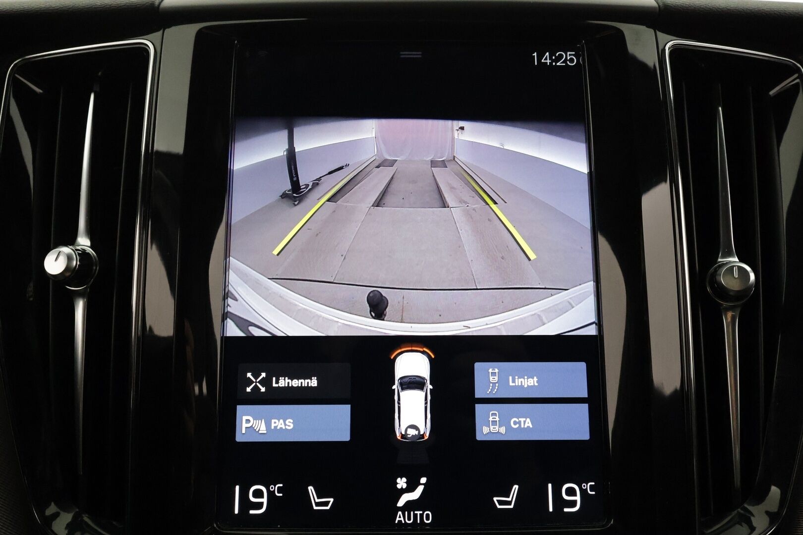 Volvo XC60 2018 D5 AWD R-Design aut (B)