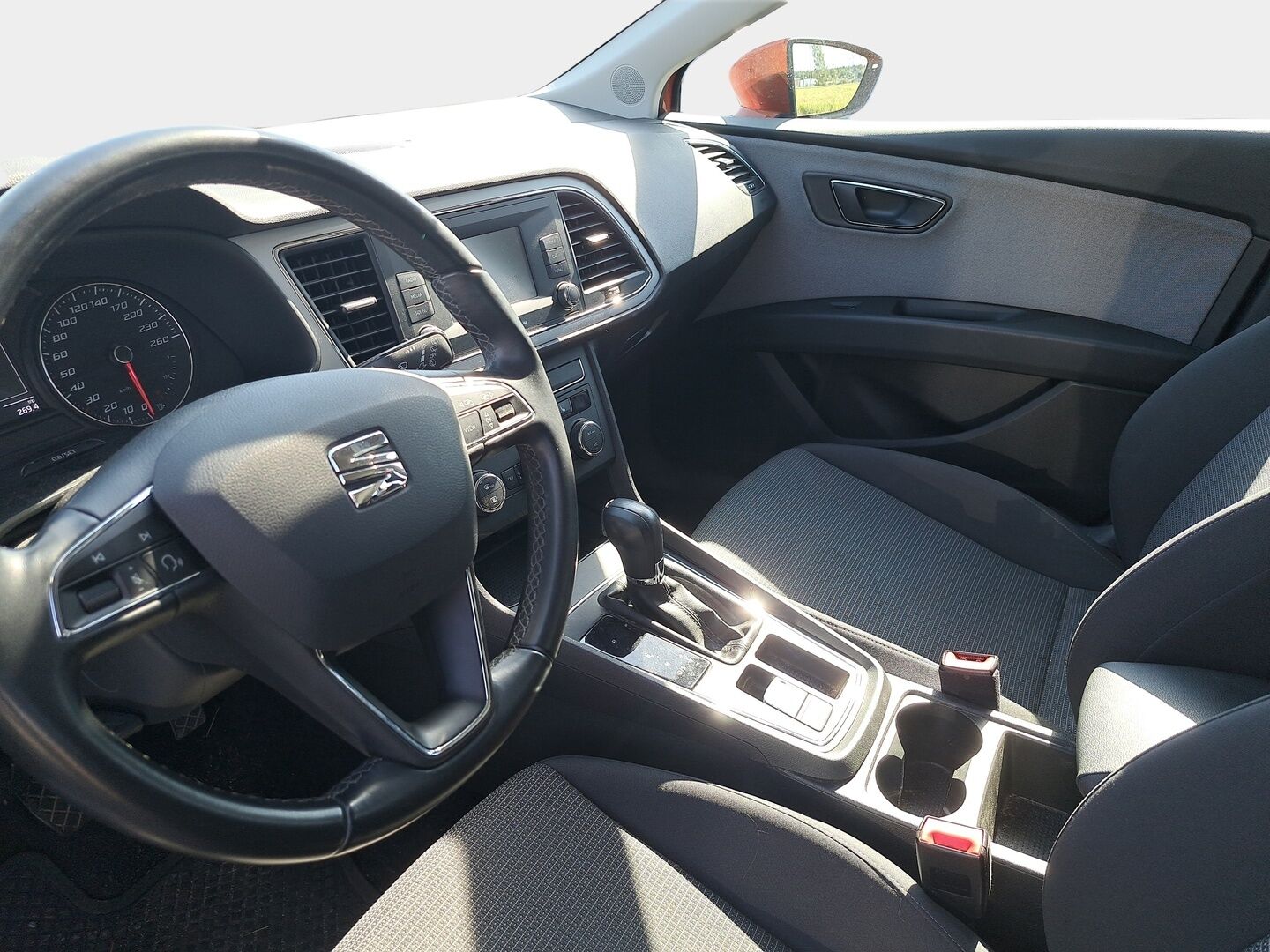 Seat Leon 2018 1,0 TSI 115 Ecomotive Style DSG - | Suomi-auto| Vakkari | Tutkat | 2x renkaat | Bluetooth | 