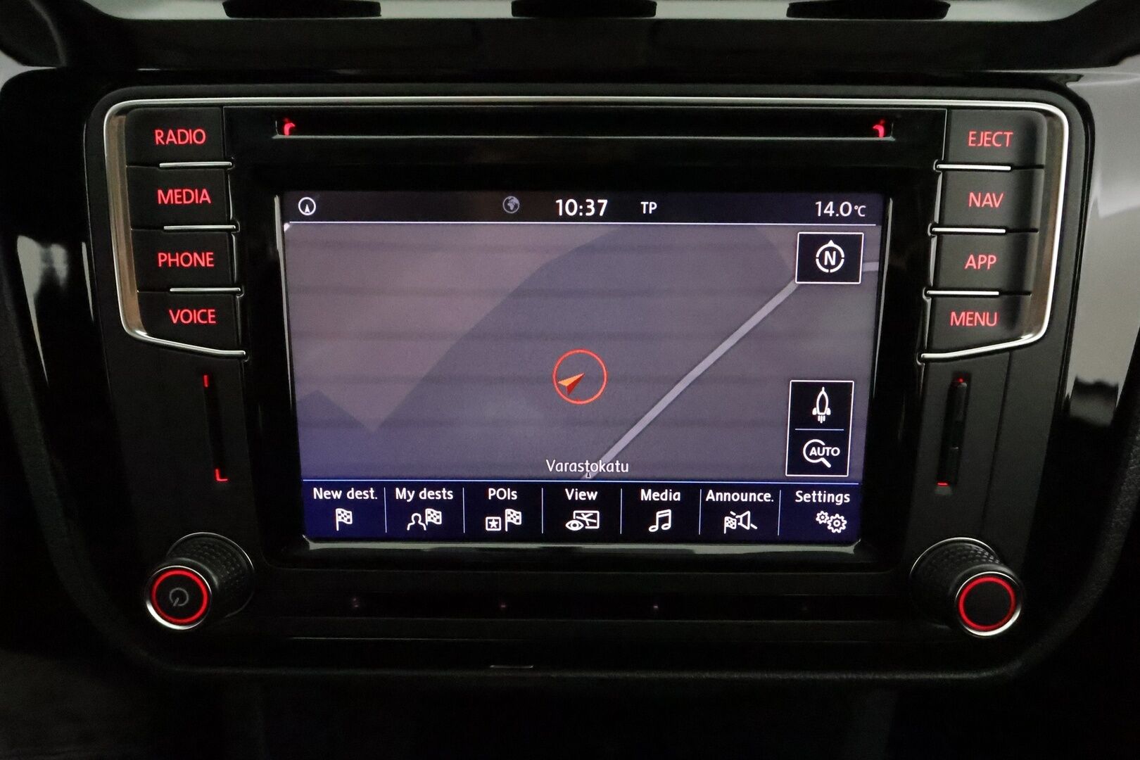 Volkswagen Caddy Maxi 2018 Highline 2,0 TDI 75kW DSG **Vakkari / Webasto / P.tutka / Navi / 7P / Nahka-Alcantara** - 3,99 % KORKOTARJOUS TÄHÄN AUTOON - Suomi-auto / Kahdet renkaat
