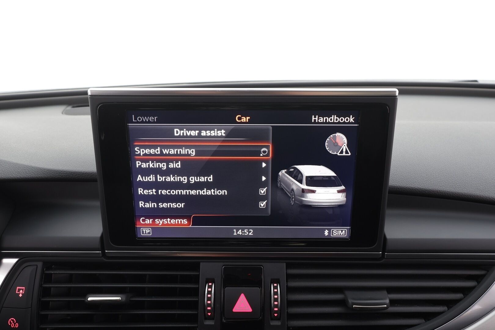 Audi A6 2018 Avant S line Business Sport 2,0 TDI 140 kW quattro S tronic * Webasto / Koukku / Ilma-alusta / ACC / LED / P.Kamera * - Sportpenkit / Suomi-auto / Kahdet renkaat aluvanteilla - HULLUT AVAJAISHULINAT KORKOTARJOUS 3,29 %