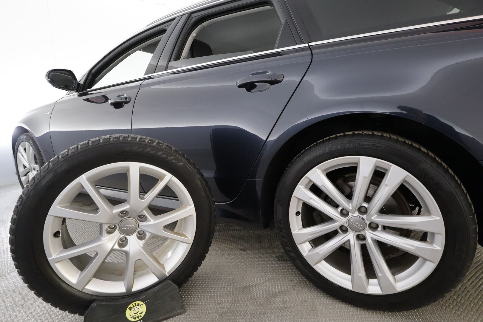 Audi A6 2018 Avant S line Business Sport 2,0 TDI 140 kW quattro S tronic * Webasto / Koukku / Ilma-alusta / ACC / LED / P.Kamera * - Sportpenkit / Suomi-auto / Kahdet renkaat aluvanteilla - HULLUT AVAJAISHULINAT KORKOTARJOUS 3,29 %